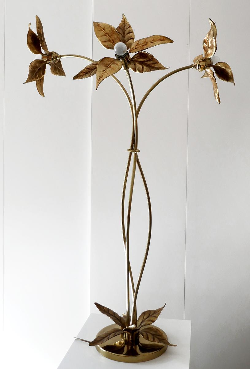 Large Sculptural Organic Brass and Gilt Metal Flower Leaf Floor Light, 1960s For Sale 1