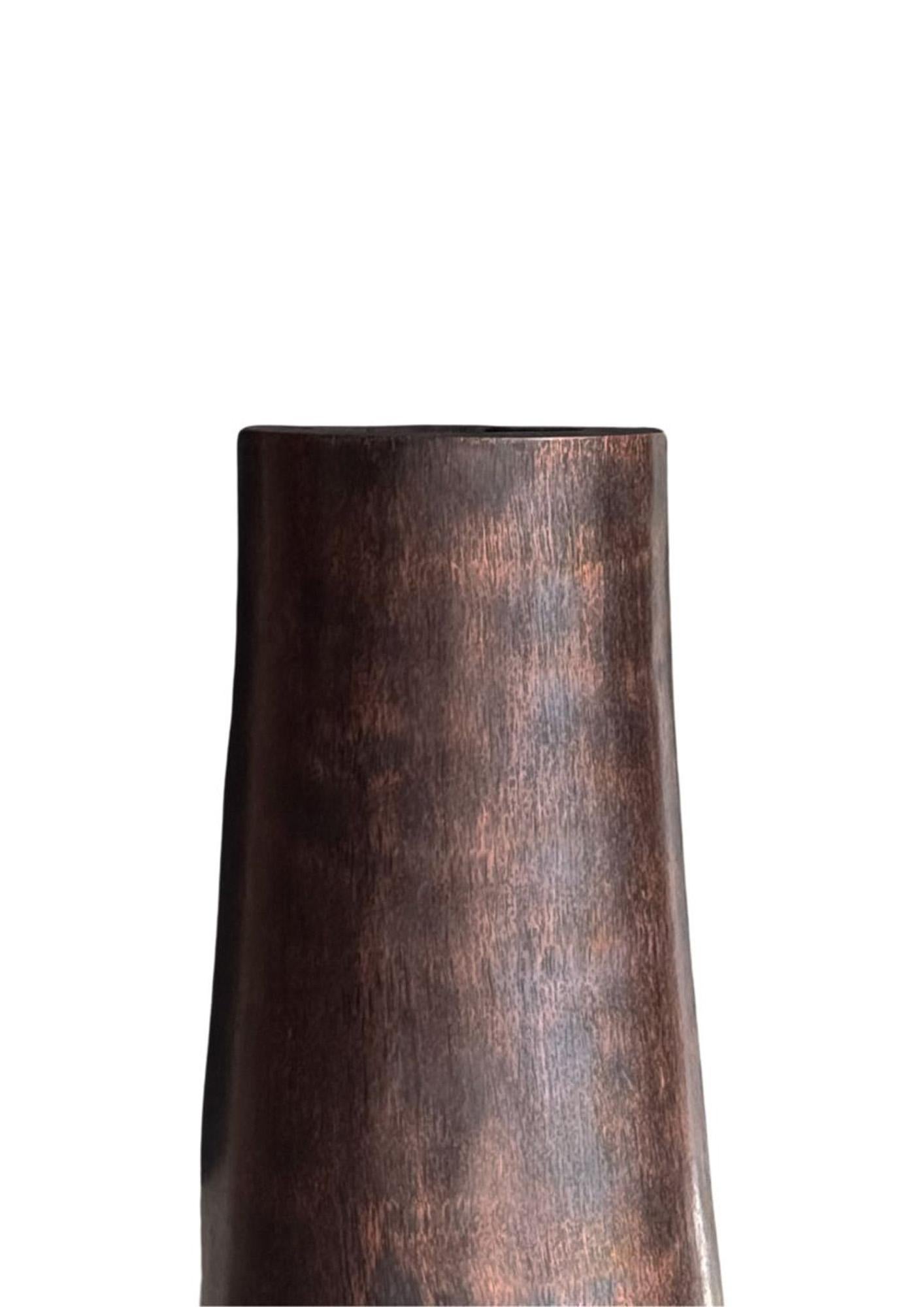 Großes skulpturales Palmenholz-Pflanzgefäß, modern und organisch mit atemberaubenden Holztexturen (Organische Moderne) im Angebot