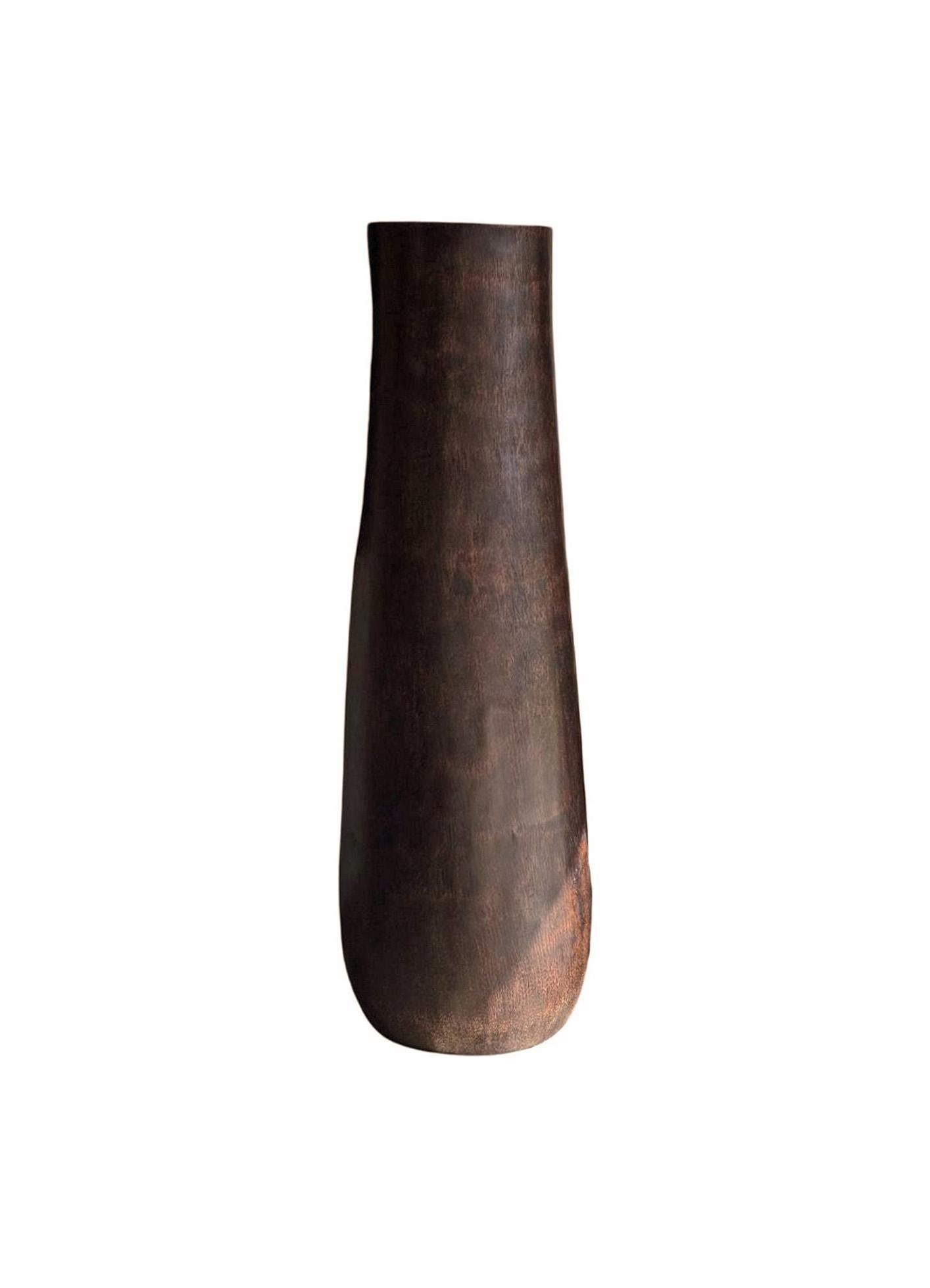 Großes skulpturales Palmenholz-Pflanzgefäß, modern und organisch mit atemberaubenden Holztexturen (21. Jahrhundert und zeitgenössisch) im Angebot