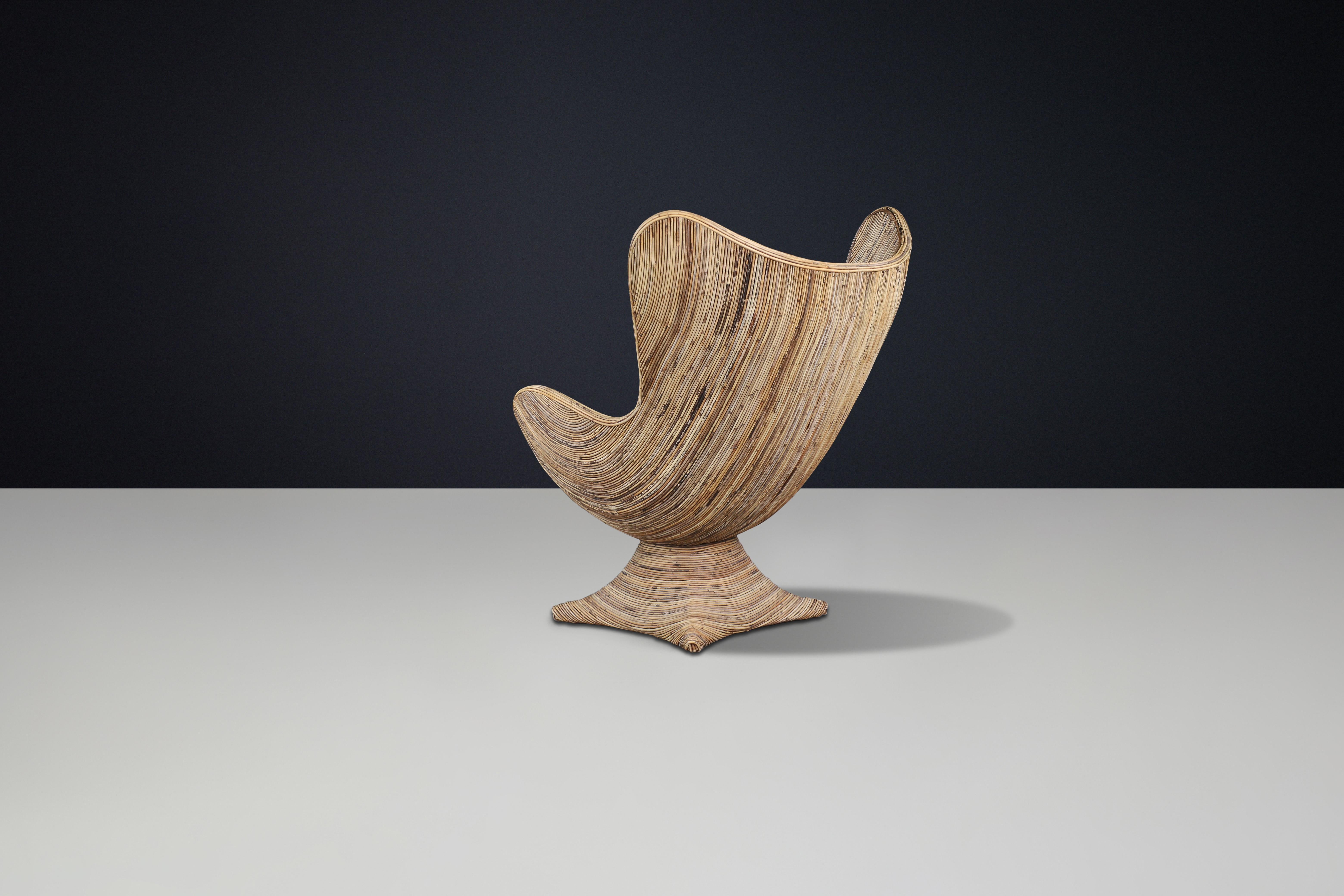 Large Sculptural Rattan Lounge or Egg Chair, Italy, 1980s For Sale 1