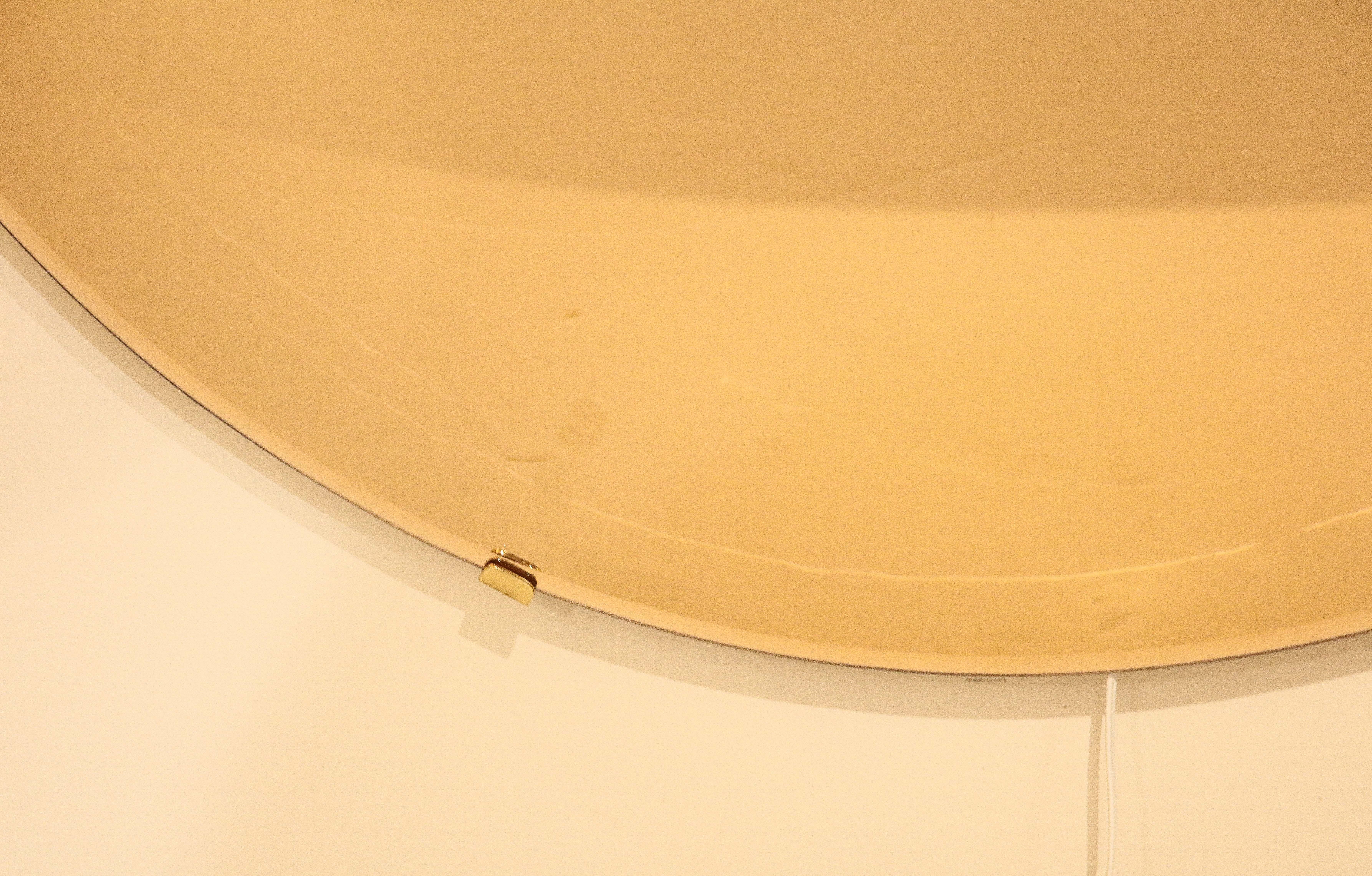 Grand miroir sculptural rond convexe doré rose éclairé ou art mural, Italie en vente 2