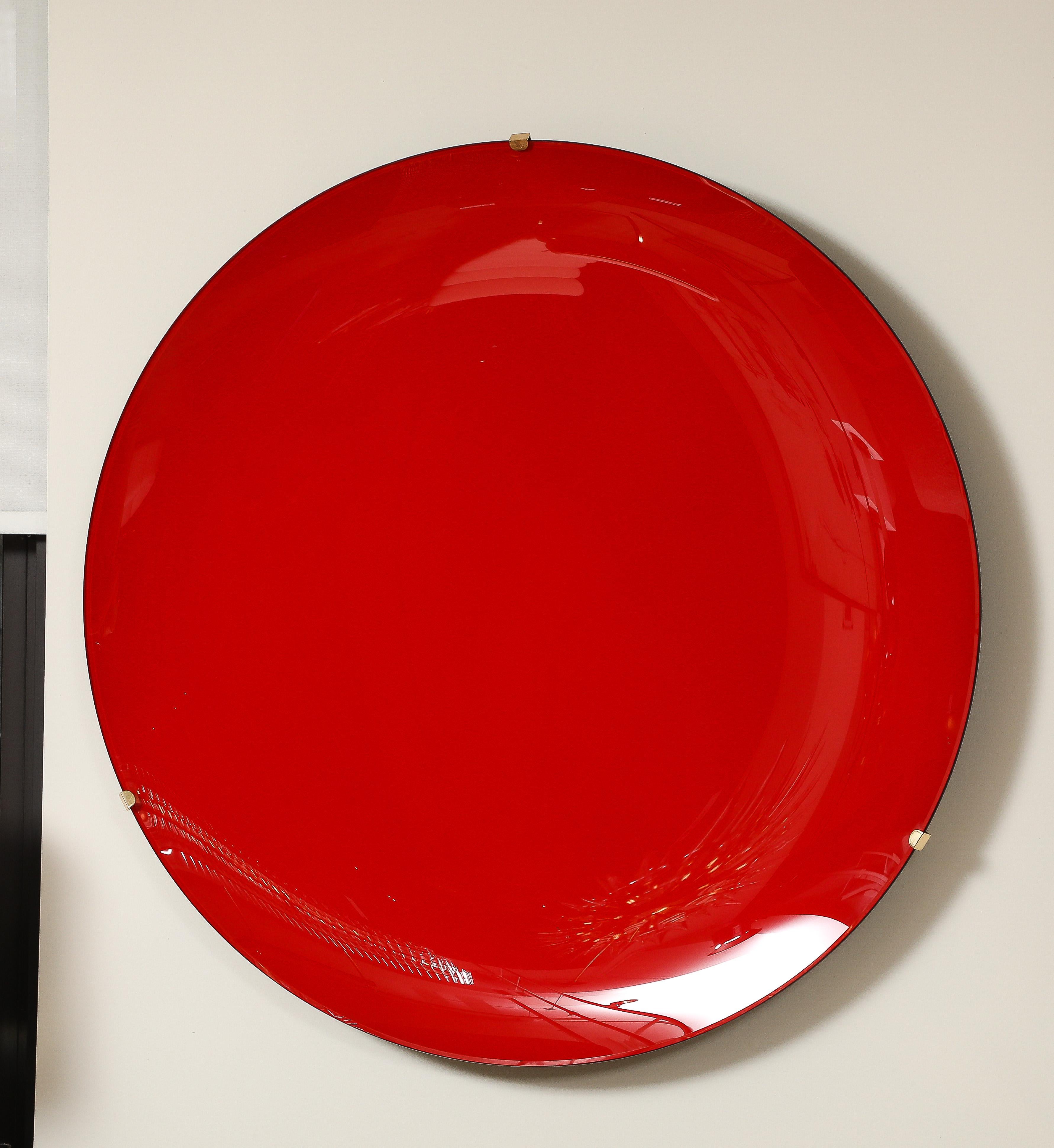 Grande sculpture murale ronde en verre concave rouge, Italie 1