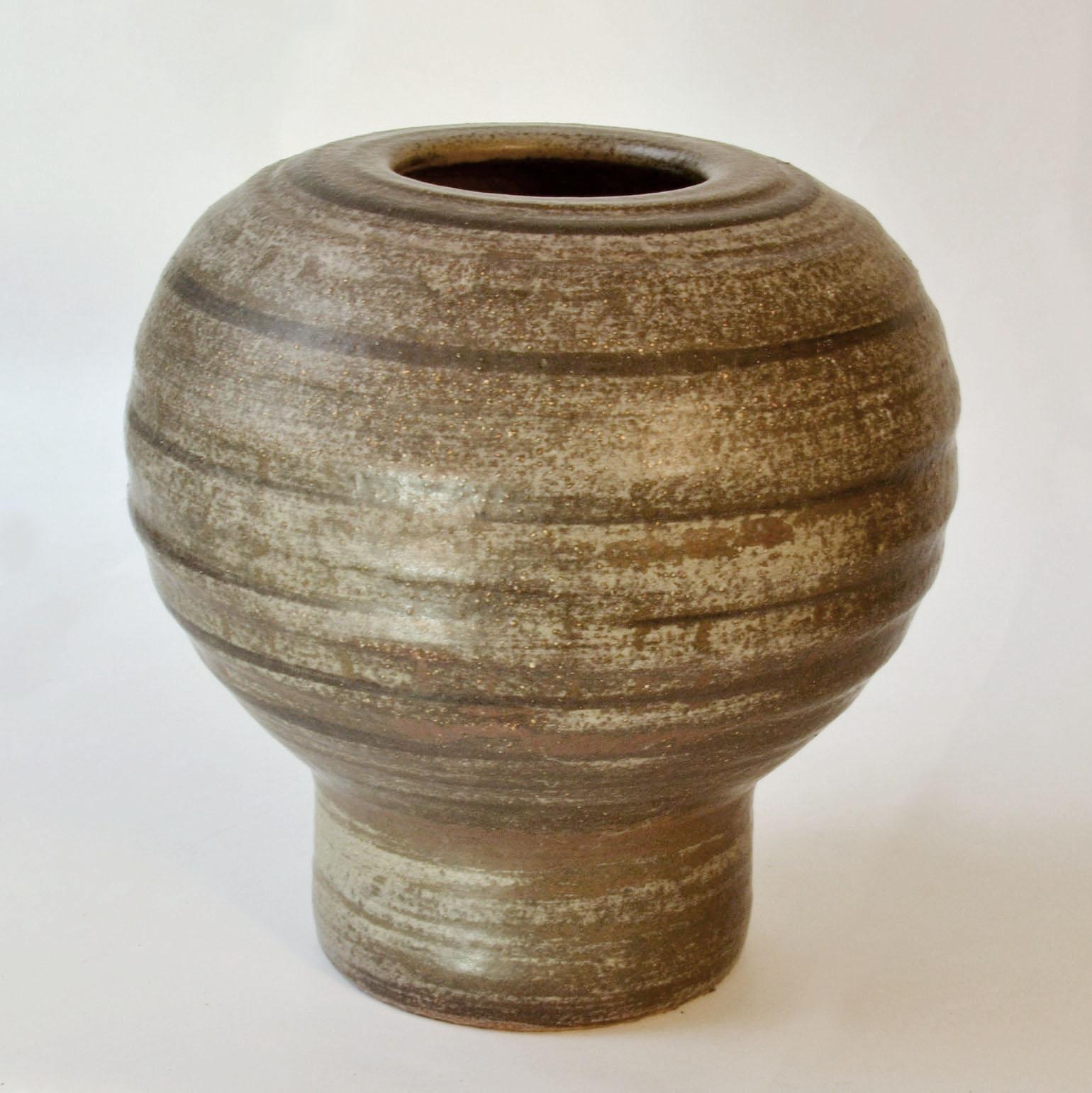 Large Sculptural Studio Ceramic Vases in Natural Tones In Excellent Condition For Sale In London, GB