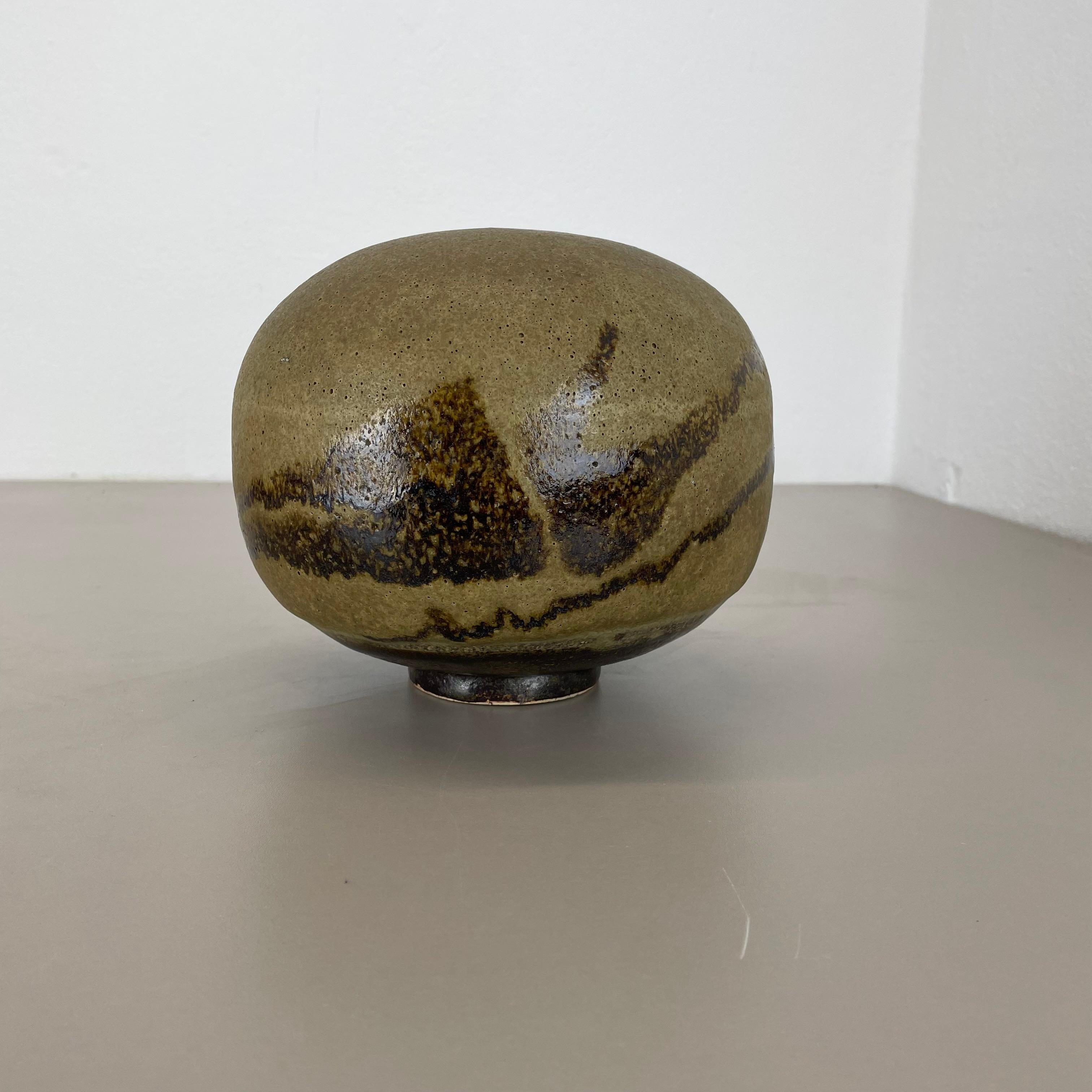 Large Sculptural Studio Pottery Vase Object by Dieter Crumbiegel, Germany, 1980s For Sale 2