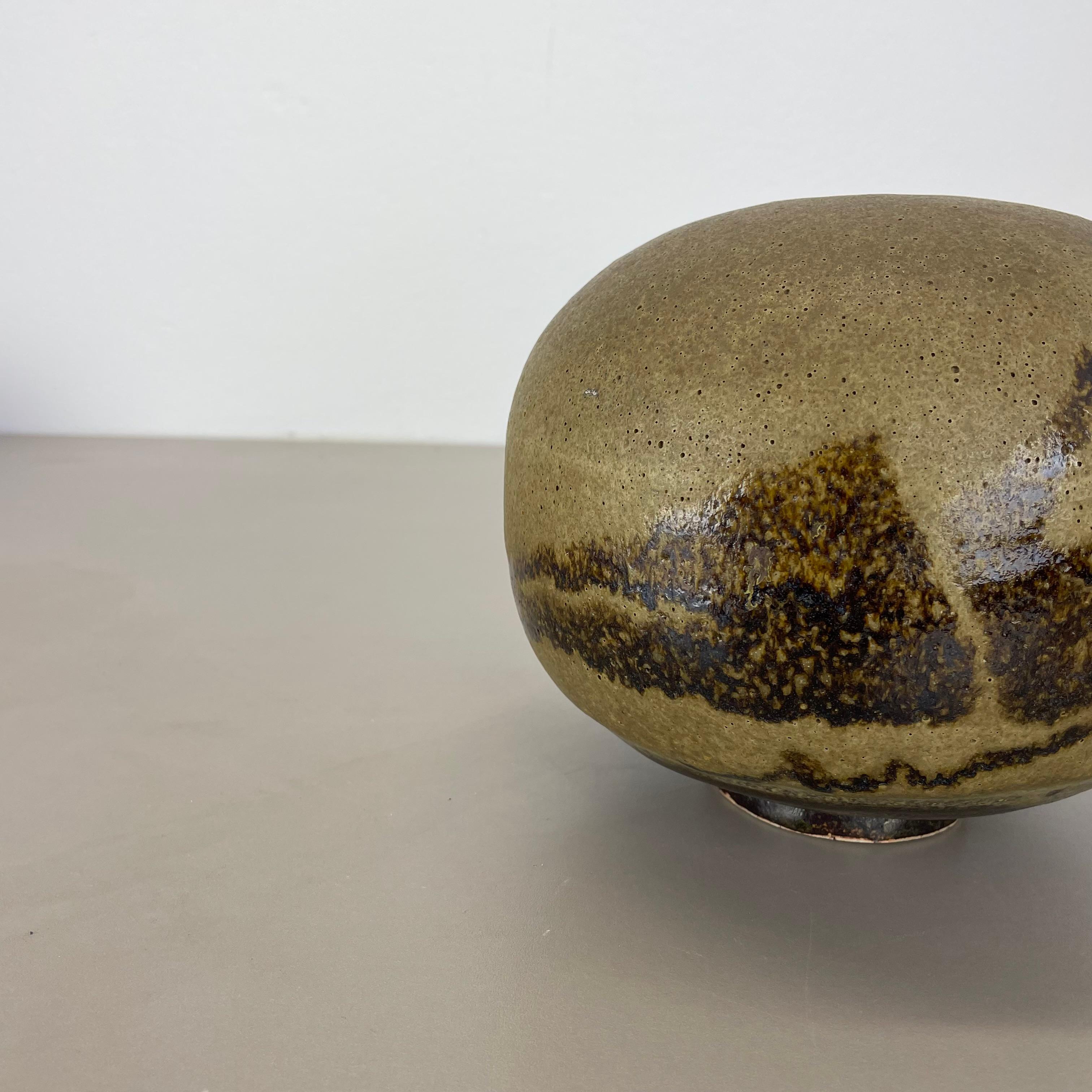 Large Sculptural Studio Pottery Vase Object by Dieter Crumbiegel, Germany, 1980s For Sale 3