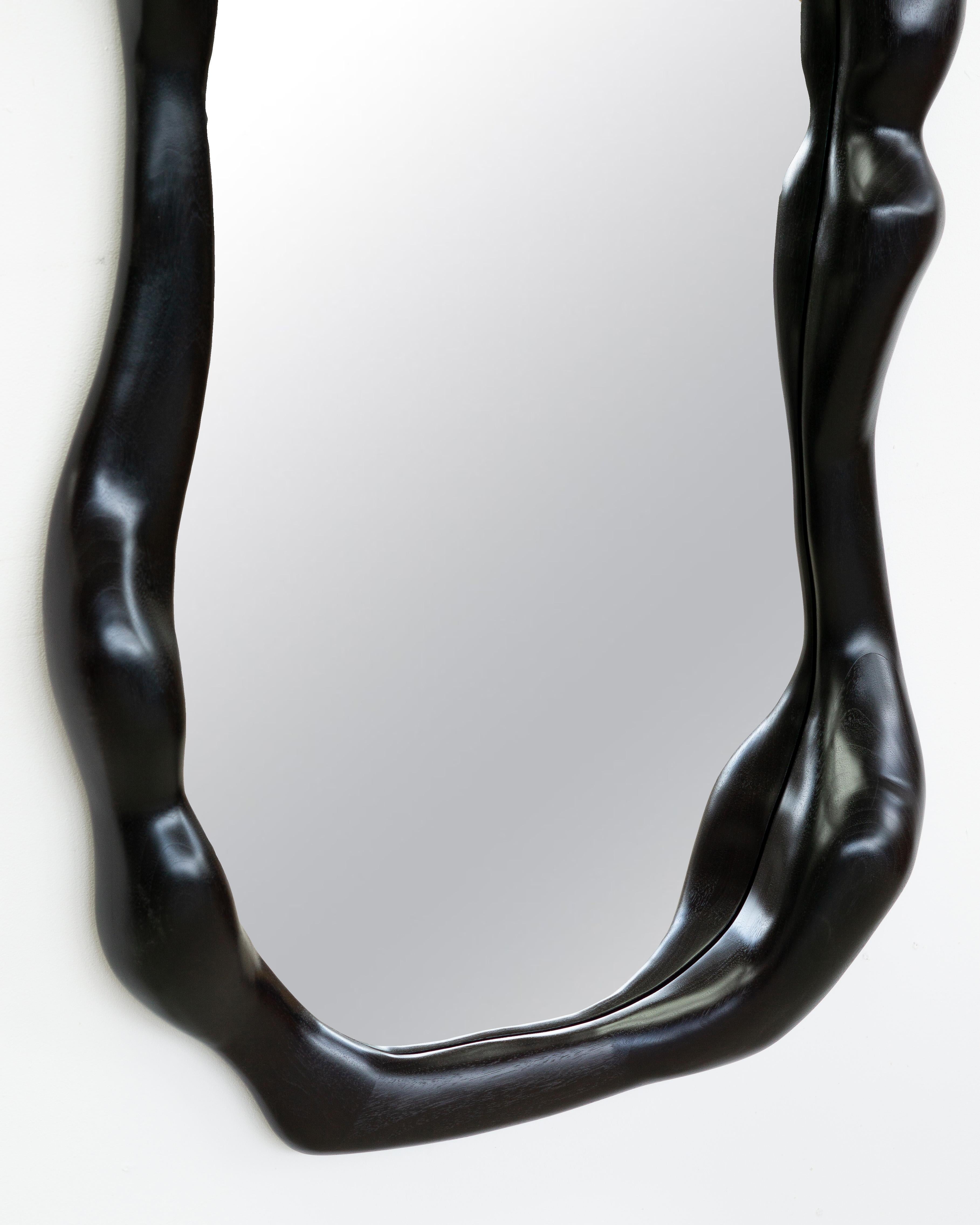 Large Sculptural Wavy Mirror in Ebonized Walnut In New Condition For Sale In Waiblingen, BW