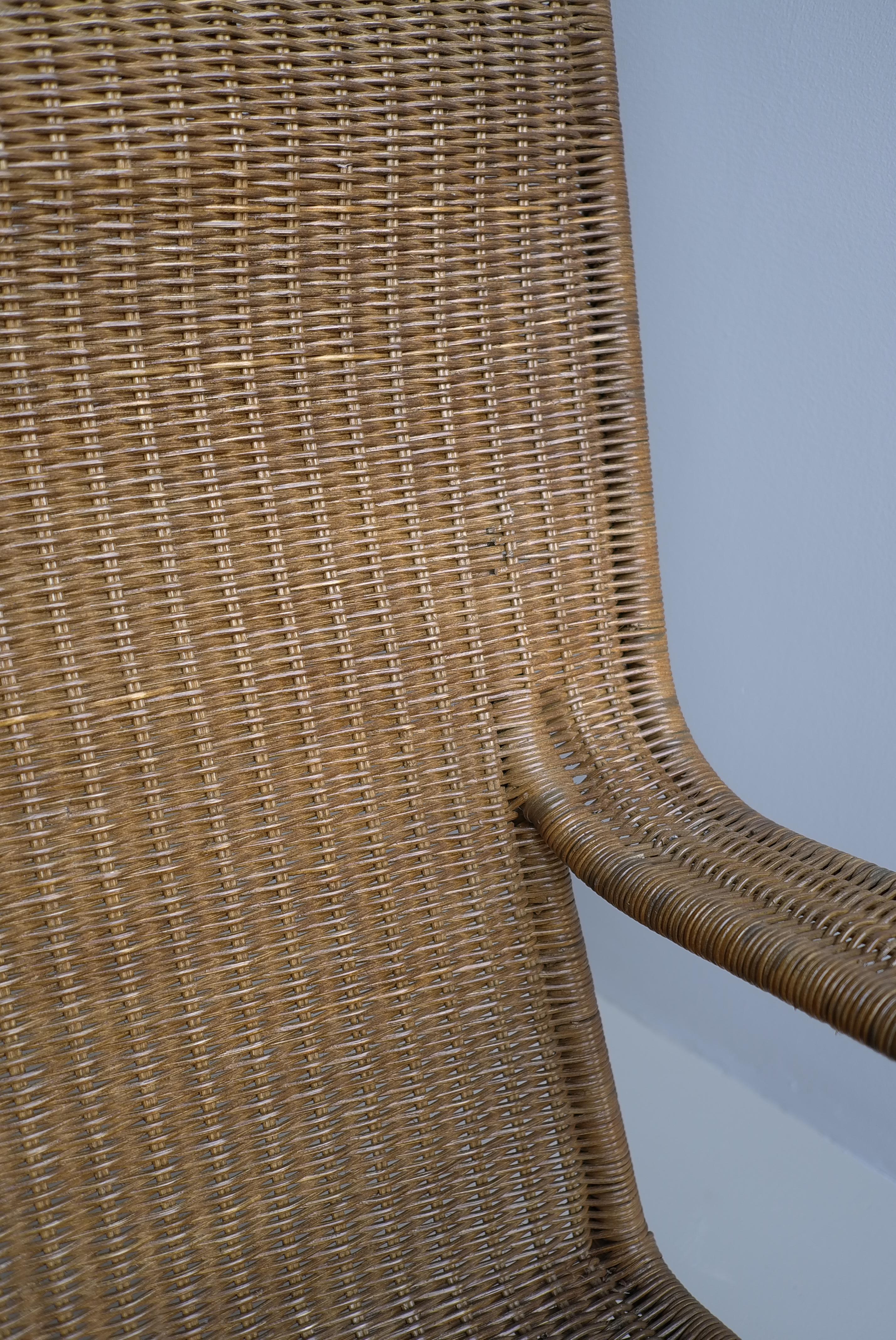 Large Sculptural Wicker Lounge Chair, France circa 1970 For Sale 10