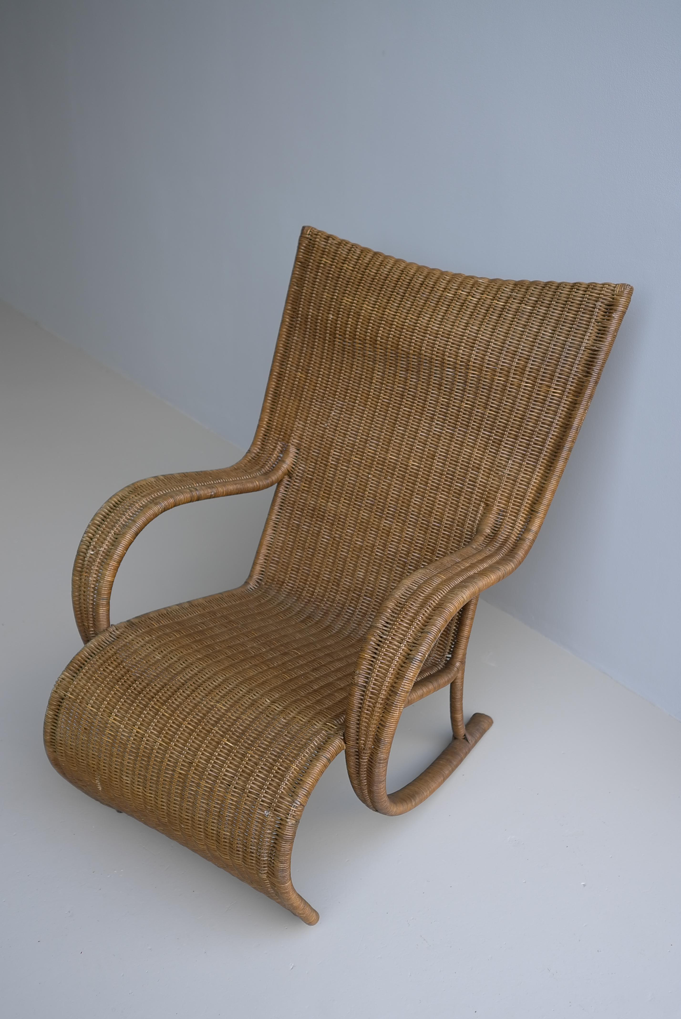 French Large Sculptural Wicker Lounge Chair, France circa 1970 For Sale