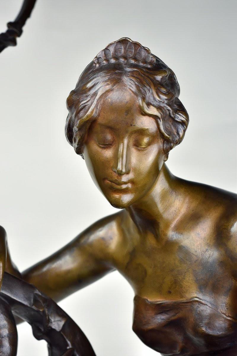 Francese Grande scultura in bronzo patinato di HENRY Vidal, CIRCA 1900, Art Nouveau. in vendita