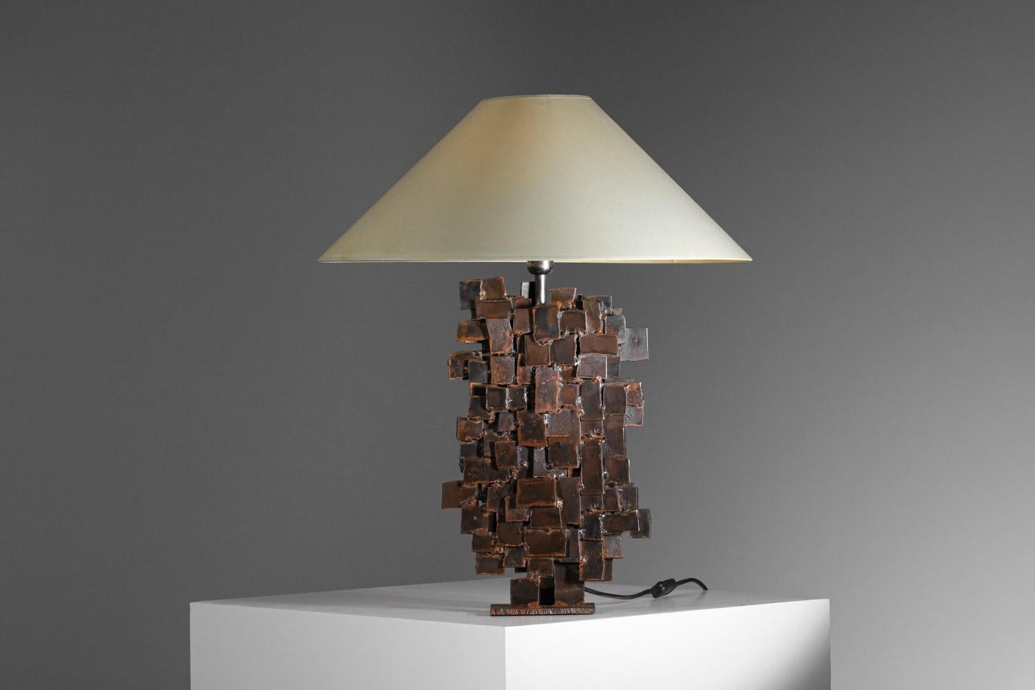 Hand-Crafted Large sculpture lamp by artist Donna in solid steel sculptural unique pieces For Sale