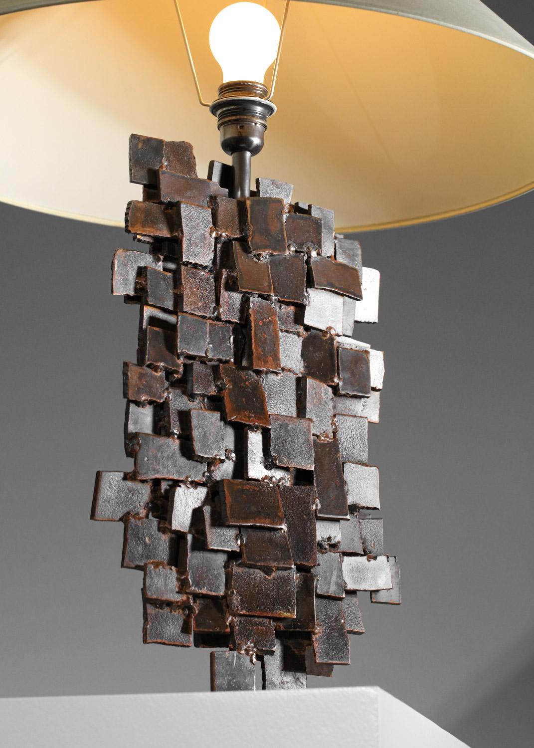 Steel Large sculpture lamp by artist Donna in solid steel sculptural unique pieces For Sale