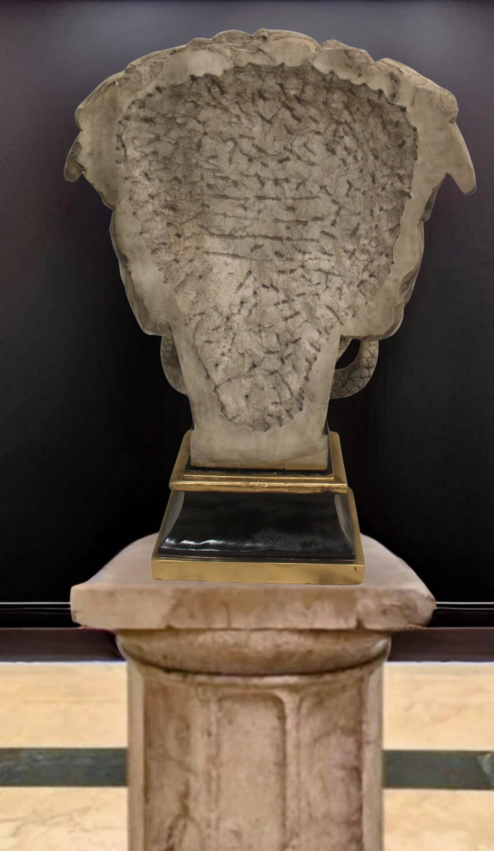 Grande scultura di Medusa Rondanini in vendita 2
