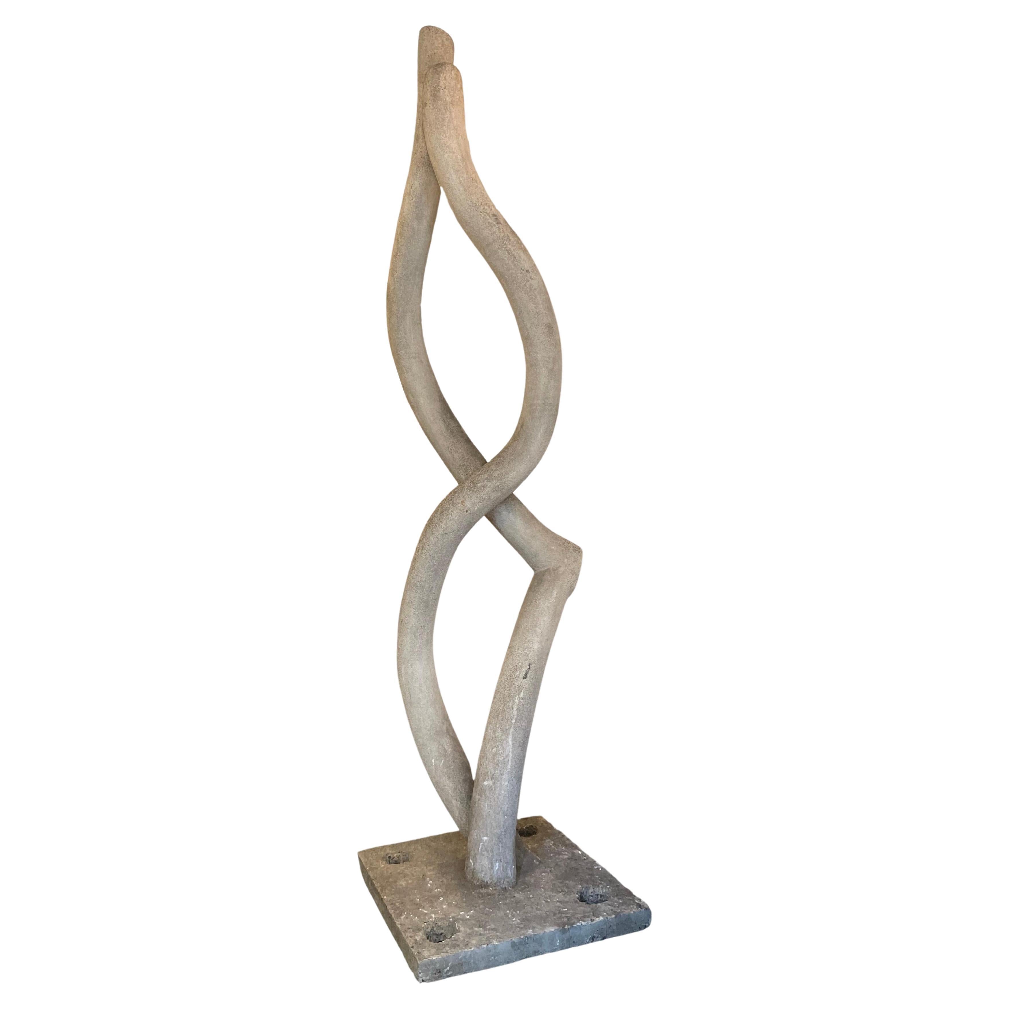 Large Scupture in Cement by Juan Palau, France, circa 1975 For Sale