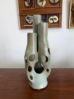 Gran Jarrón Escultura de Cerámica de Estudio Modernista Biomórfica Verde Espuma Vintage