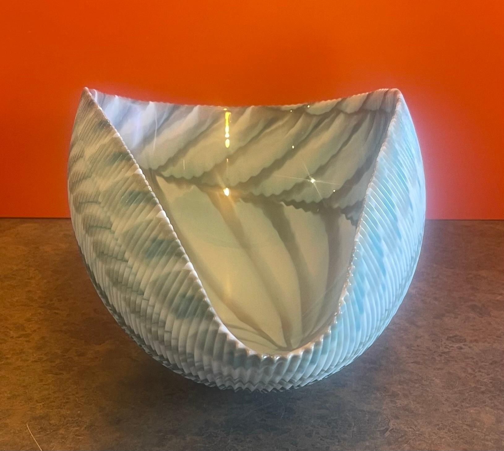 glass seashell bowl