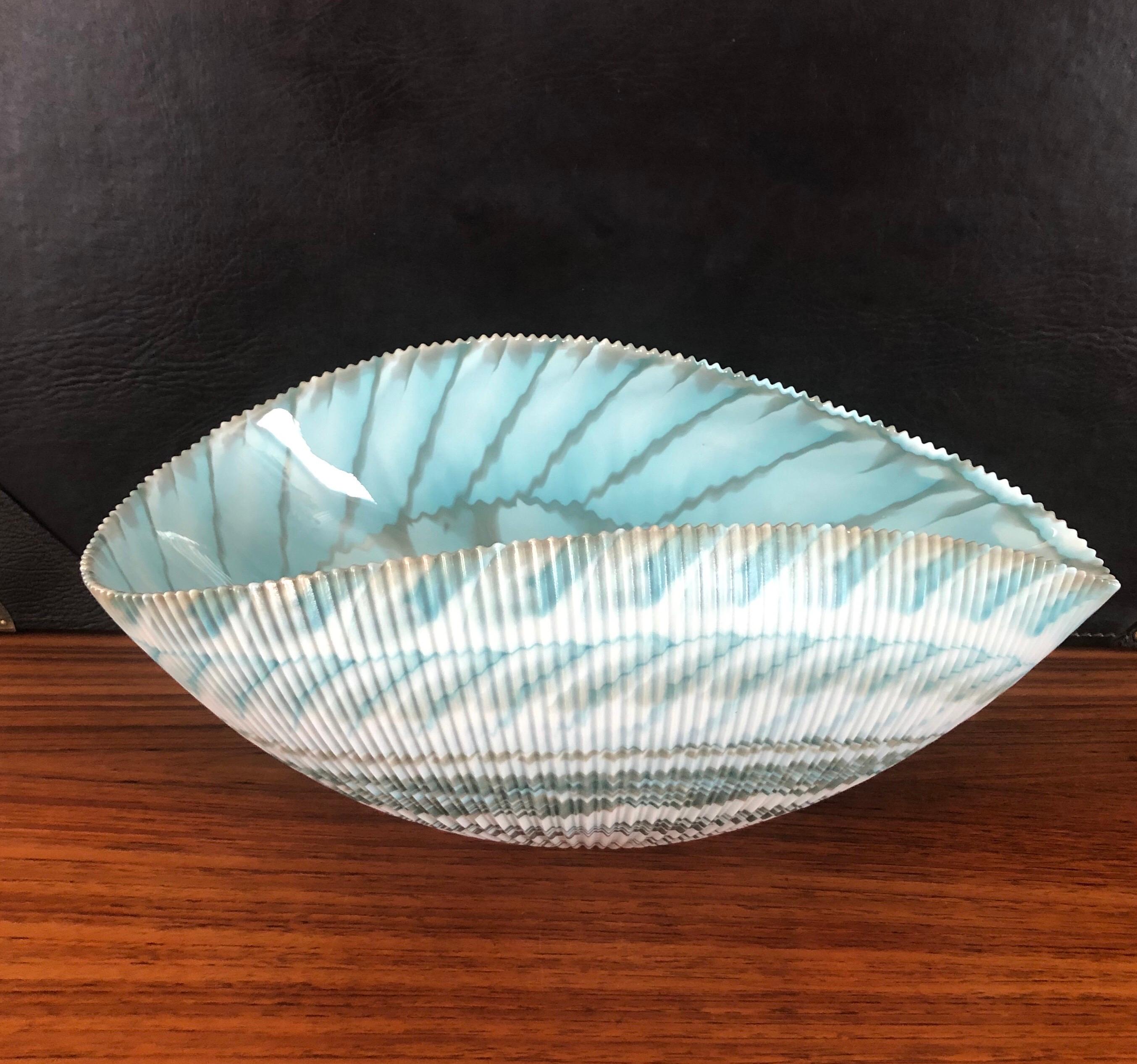 Large Seashell Shaped Centerpiece Bowl By Yalos For Murano Glass At 1stdibs Yalos Murano