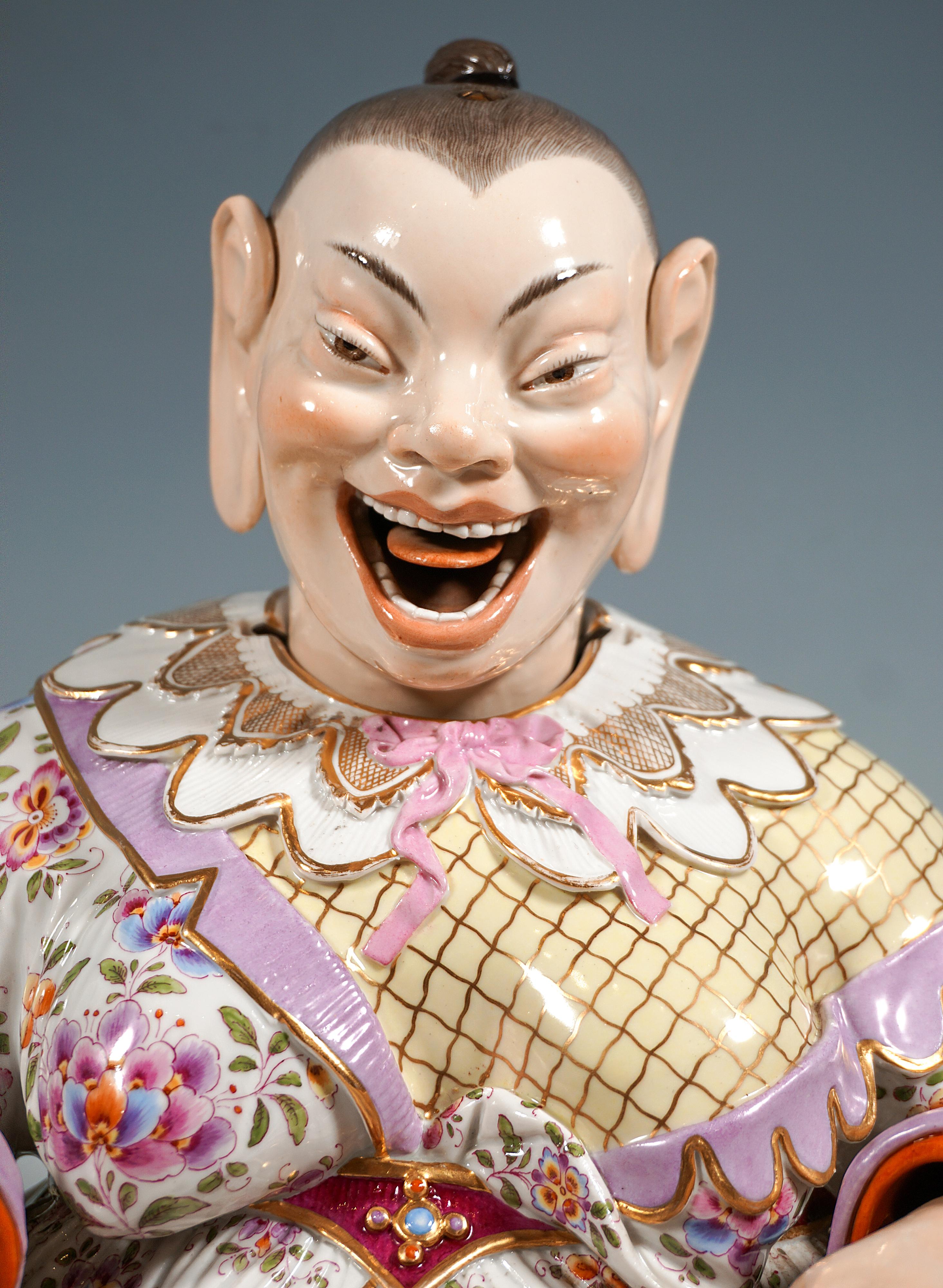 Metà XIX secolo Pagoda ondeggiante di Meissen Porcelain con seduta di grandi dimensioni, di J.J. Kaendler, 1860 circa in vendita