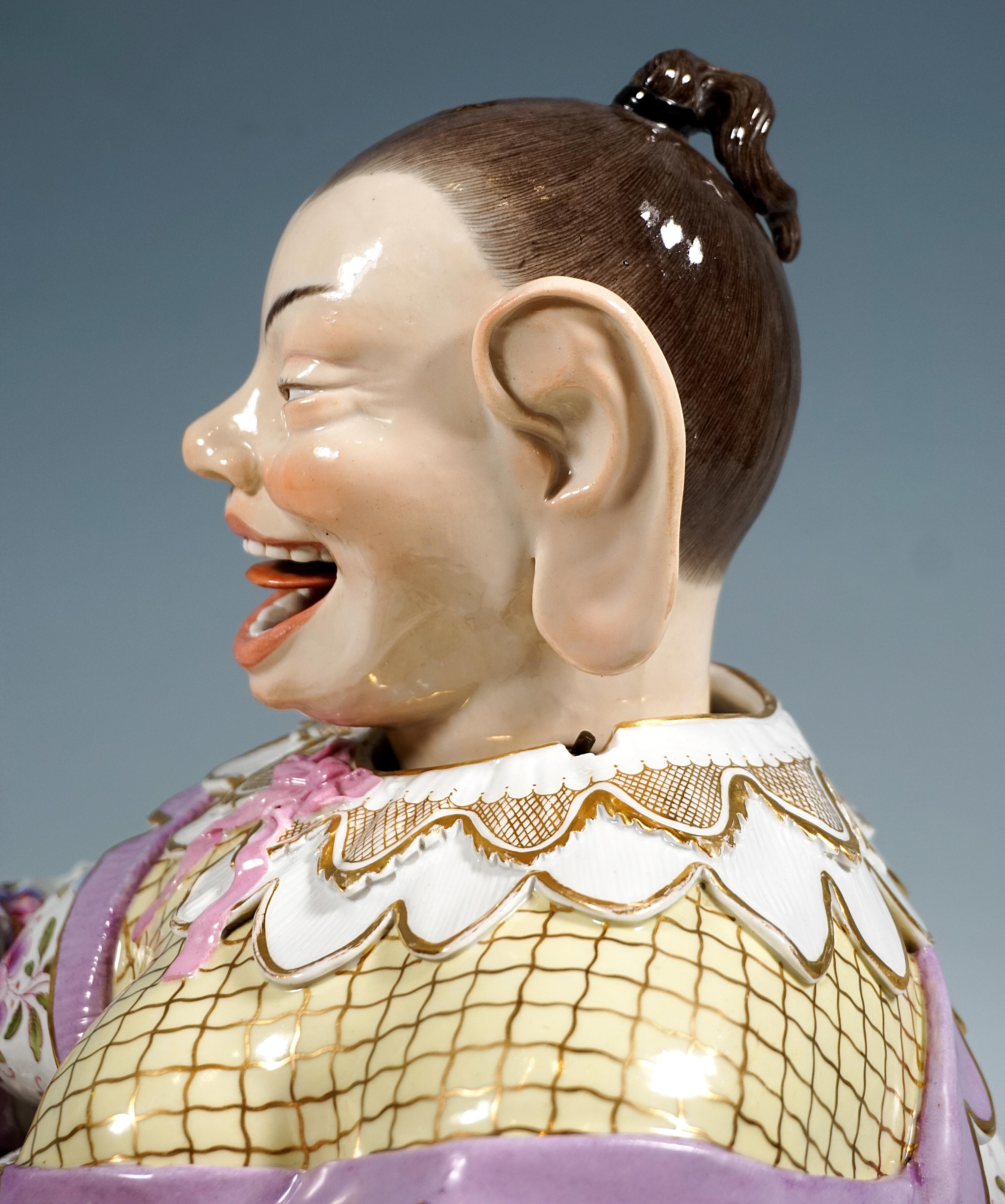 Porcellana Pagoda ondeggiante di Meissen Porcelain con seduta di grandi dimensioni, di J.J. Kaendler, 1860 circa in vendita