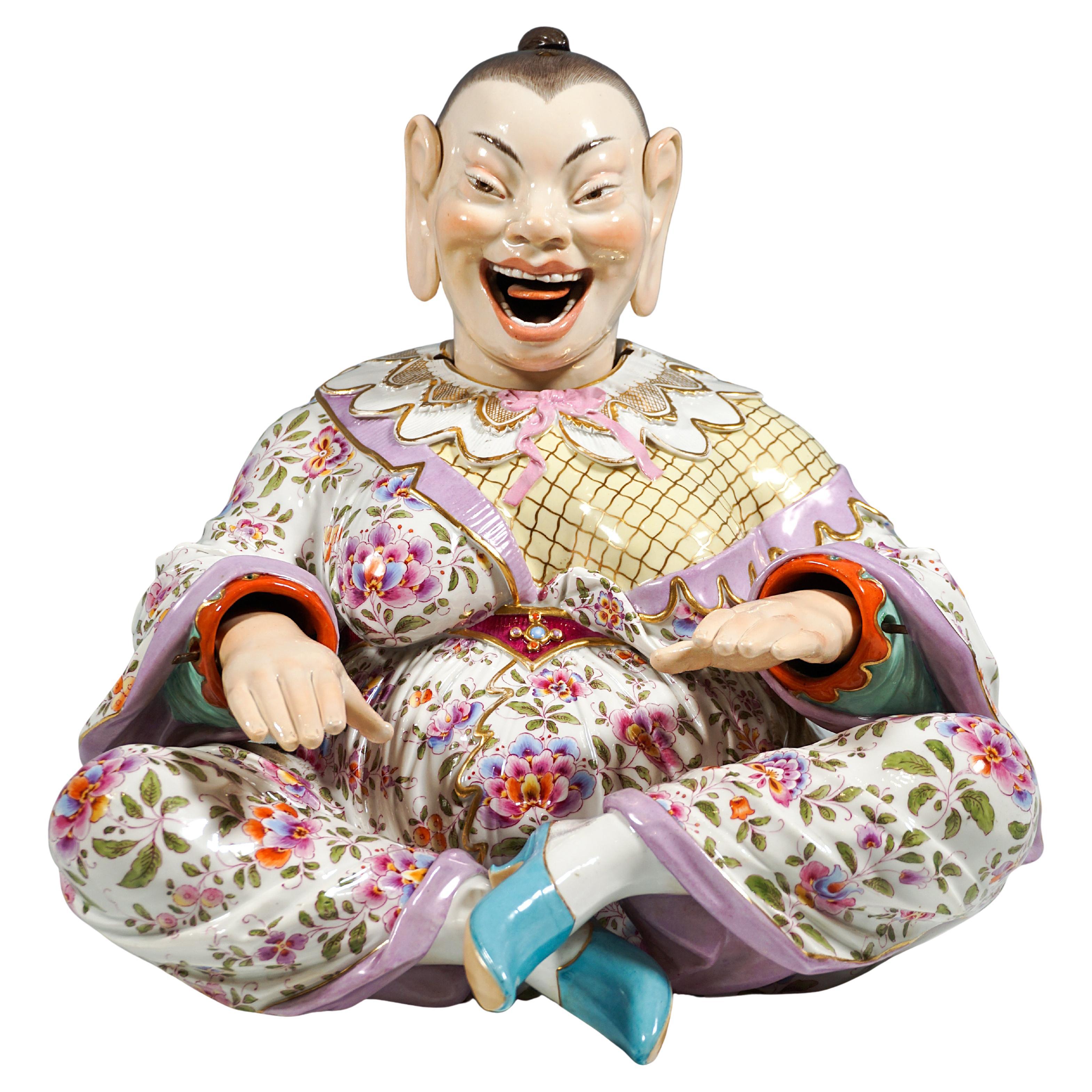 Gran pagoda serpenteante de porcelana de Meissen sentada, por J.J. Kaendler, circa 1860