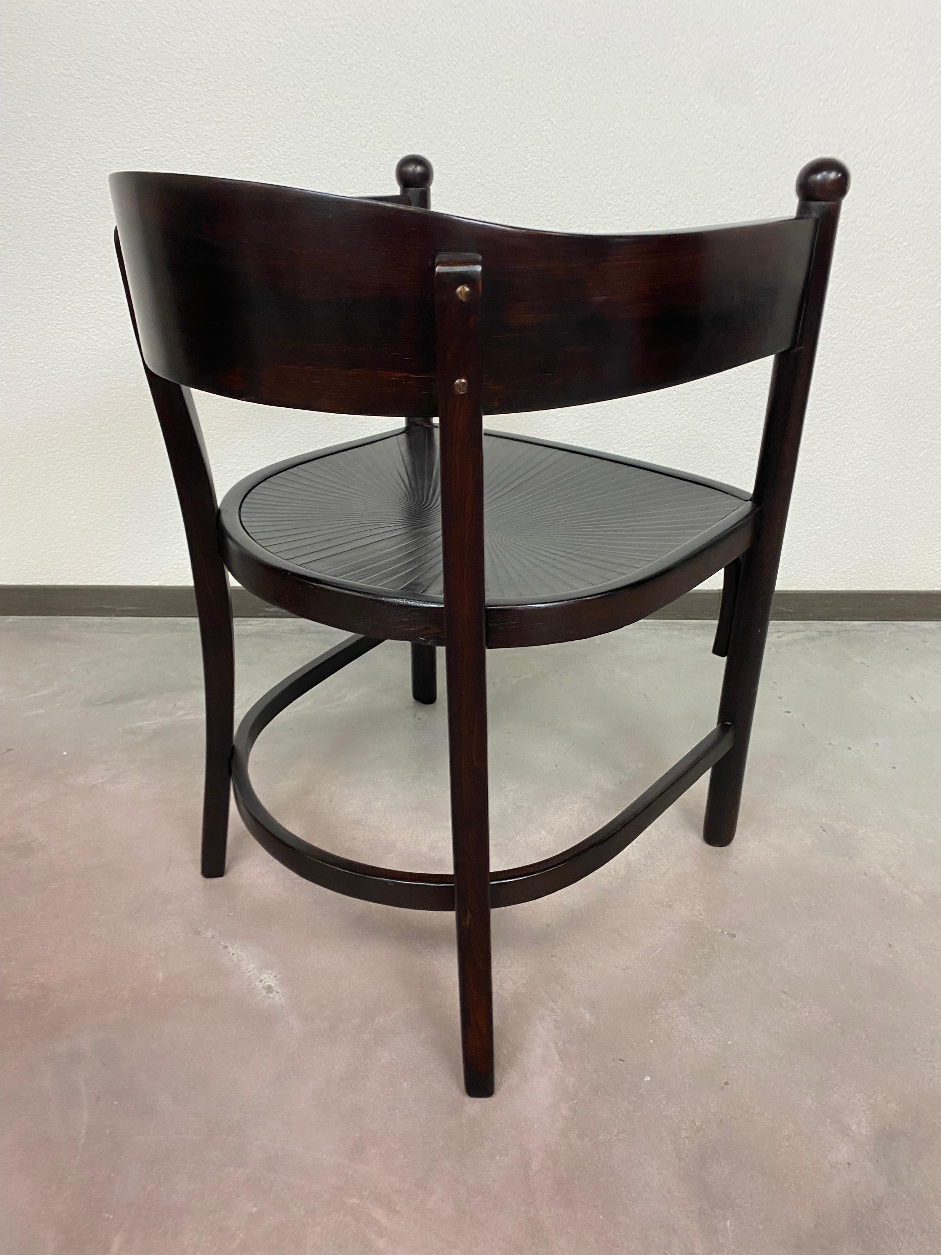 Large Secession Armchair by Josef Hoffmann for Thonet For Sale 2
