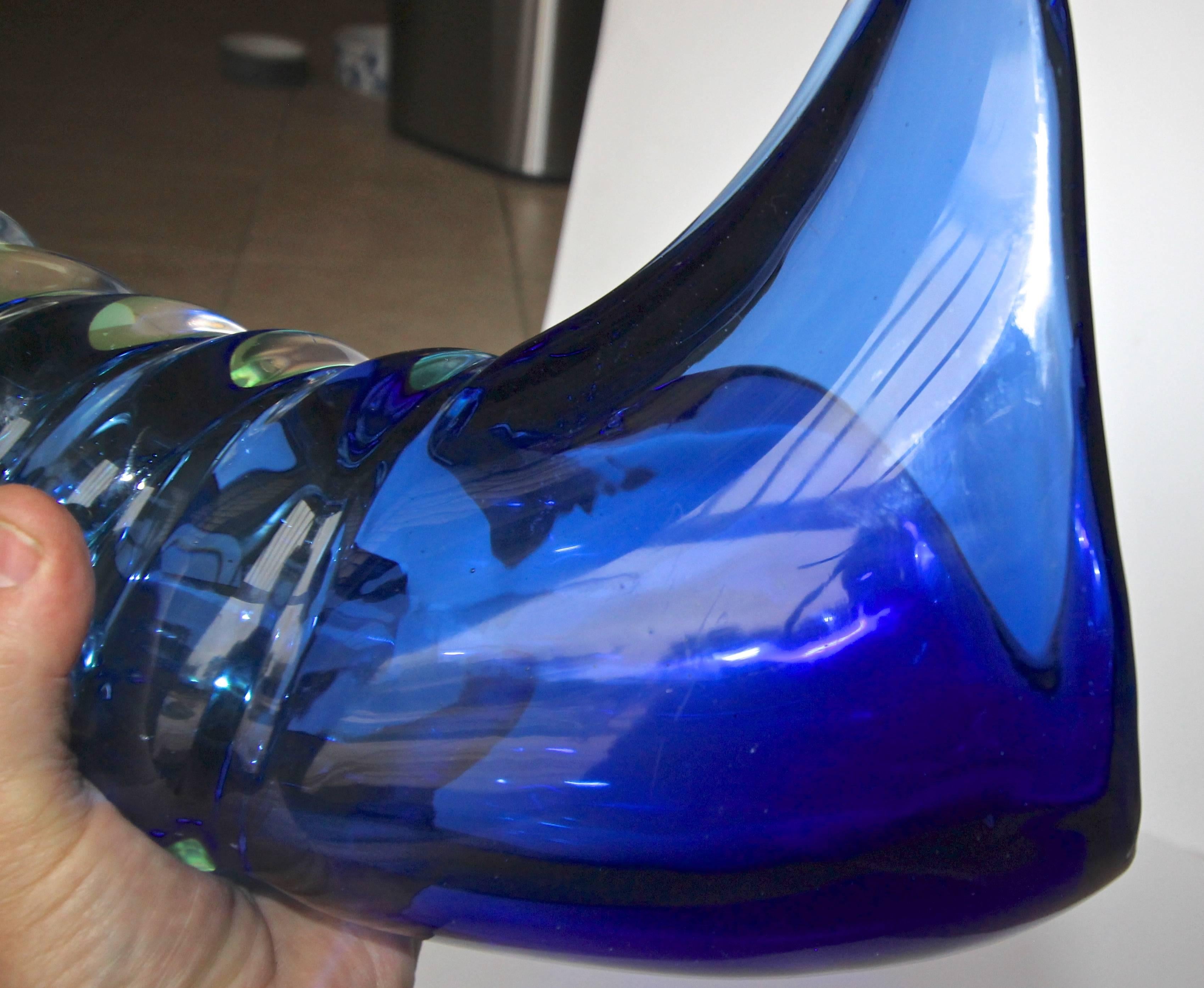 Large Seguso Murano Blue Conch Seashell Centerpiece Bowl For Sale 7