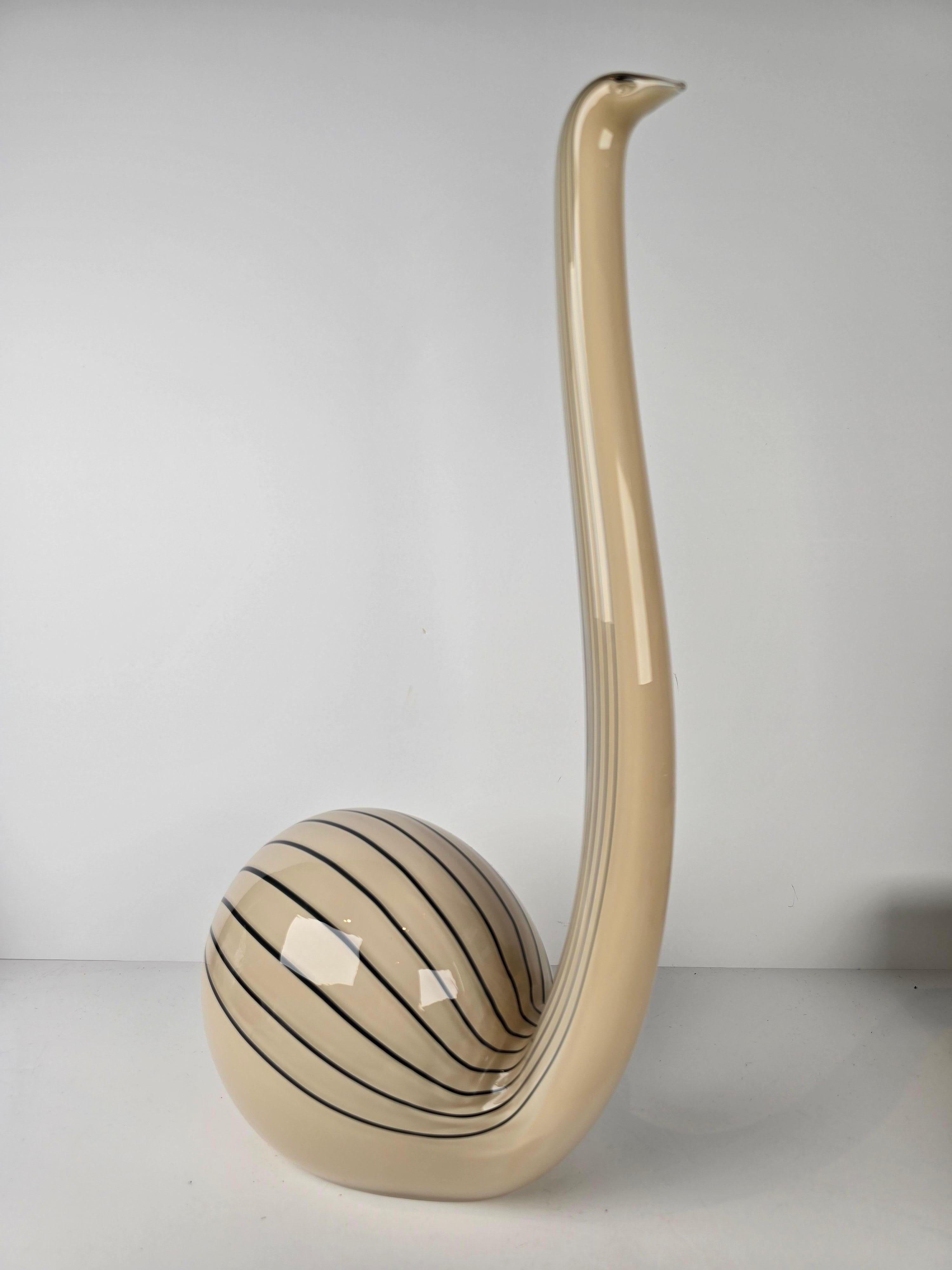 Italiano Grande scultura di uccello cigno di Murano di Seguso, metà del secolo scorso. in vendita