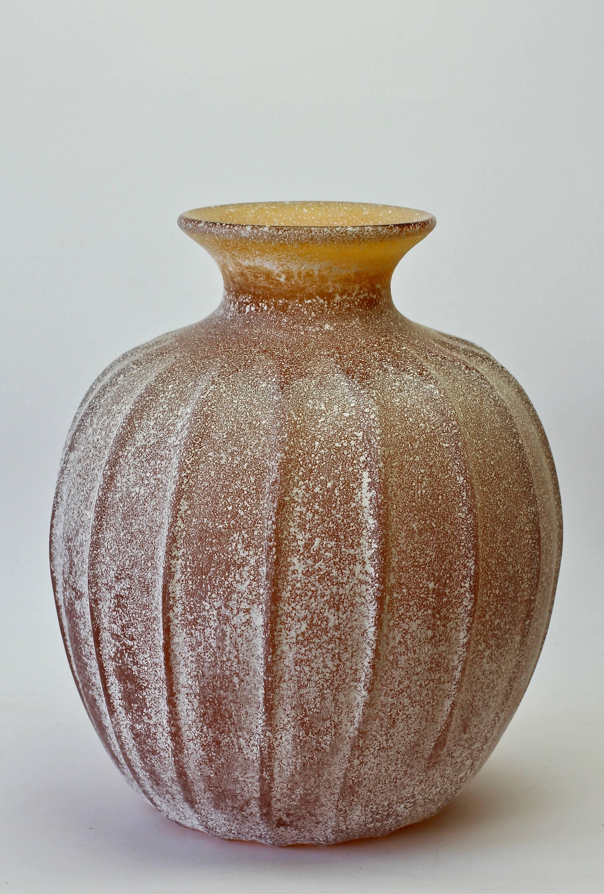 20th Century Large Seguso Vetri d'Arte Amber 'a Scavo' Murano Glass Vase or Vessel