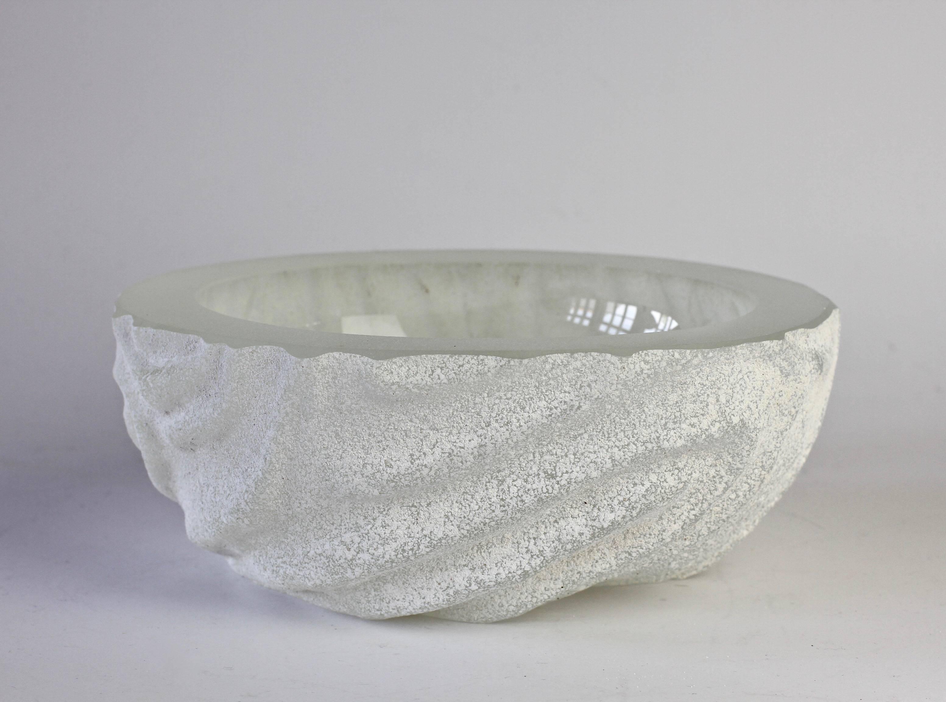 Mid-Century Modern Large Seguso White 'a Scavo' Murano Glass Bowl Attributed to Maurizio Albarelli For Sale