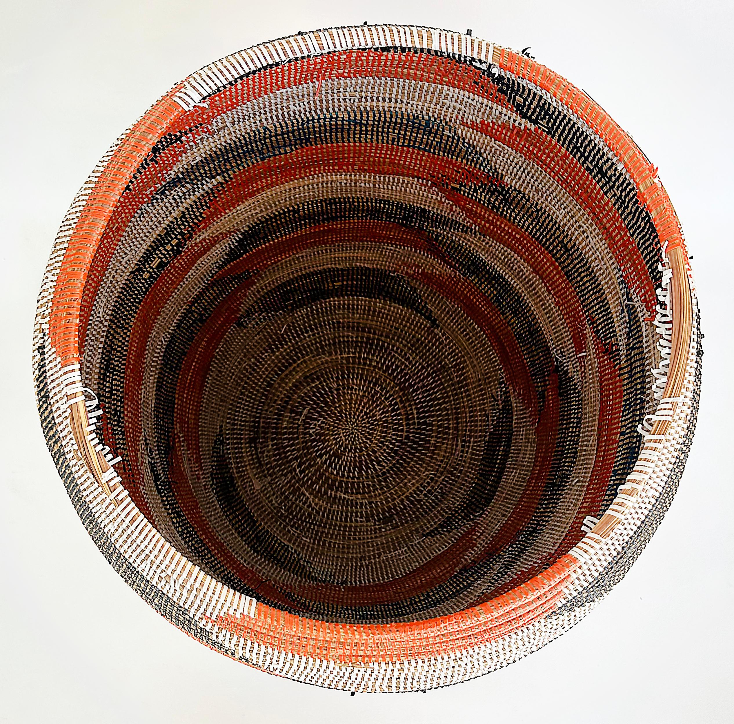 Large Senegalese Hand-Woven Basket/Hamper with Top For Sale 1