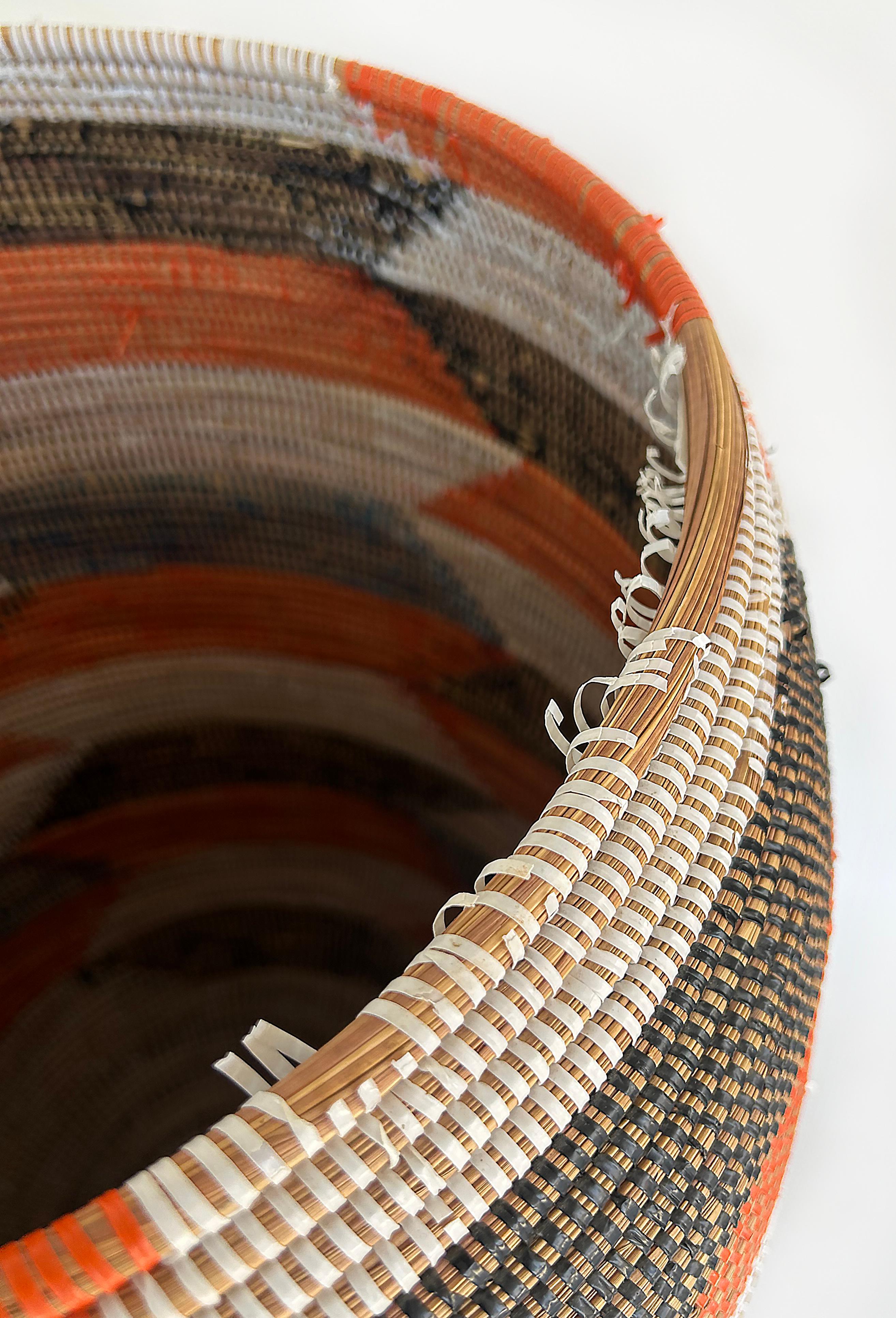 Large Senegalese Hand-Woven Basket/Hamper with Top For Sale 3