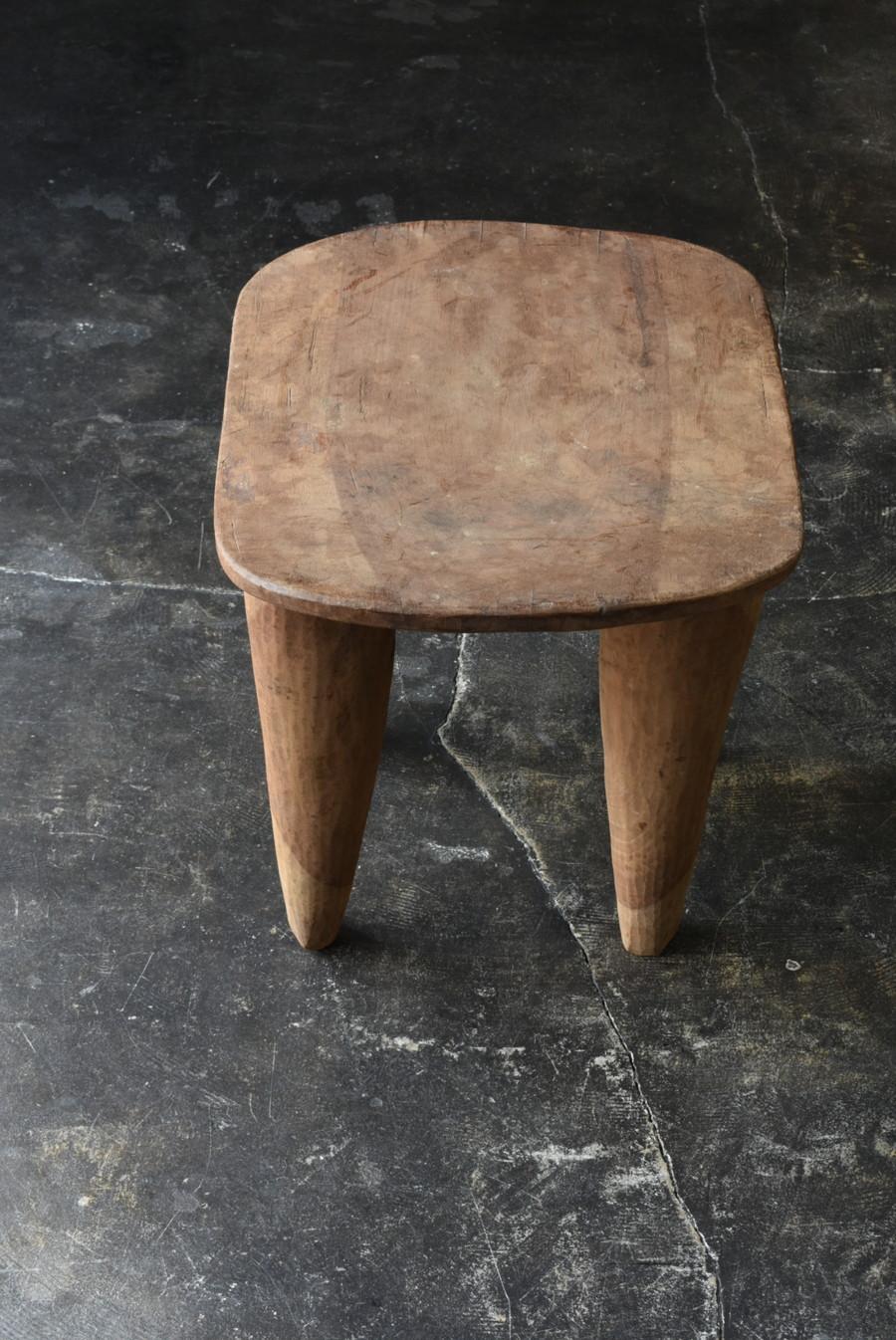 Ivorian Large Senufo stool of Africa/wooden chair/Side table/20th century For Sale