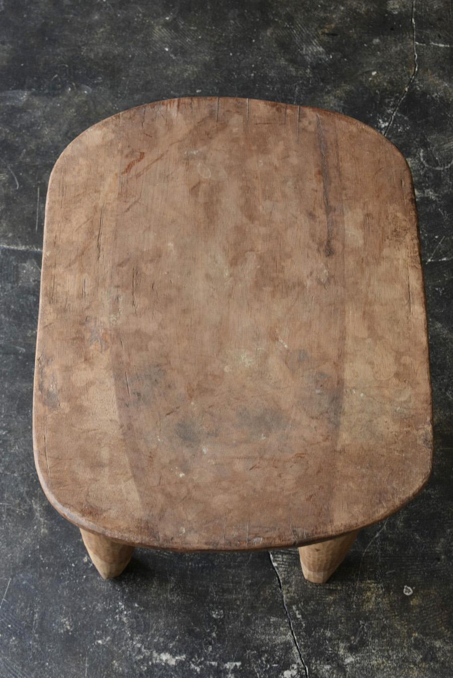 Large Senufo stool of Africa/wooden chair/Side table/20th century For Sale 1