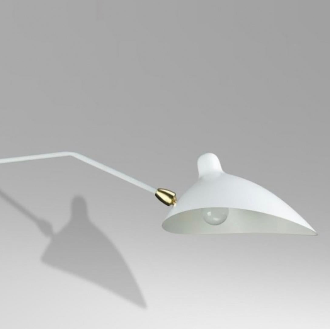 Mid-Century Modern Large Serge Mouille 'Appliqué Deux Bras Pivotants Un Courbe' Wall Lamp in White For Sale