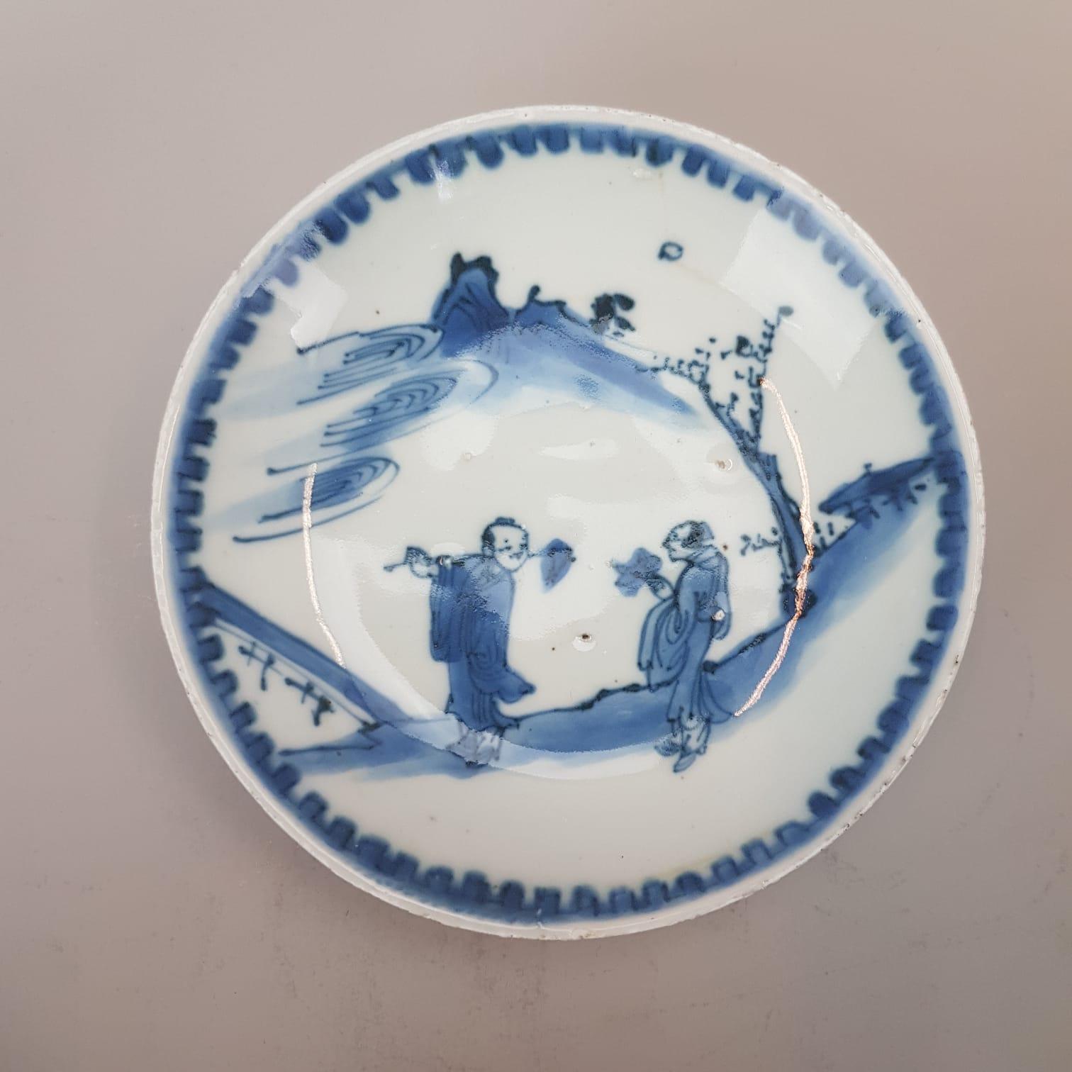 Grand ensemble d'assiettes en porcelaine chinoise du 17ème siècle de la Dynastie Ming, marqué Chenghua Excellent état - En vente à Amsterdam, Noord Holland