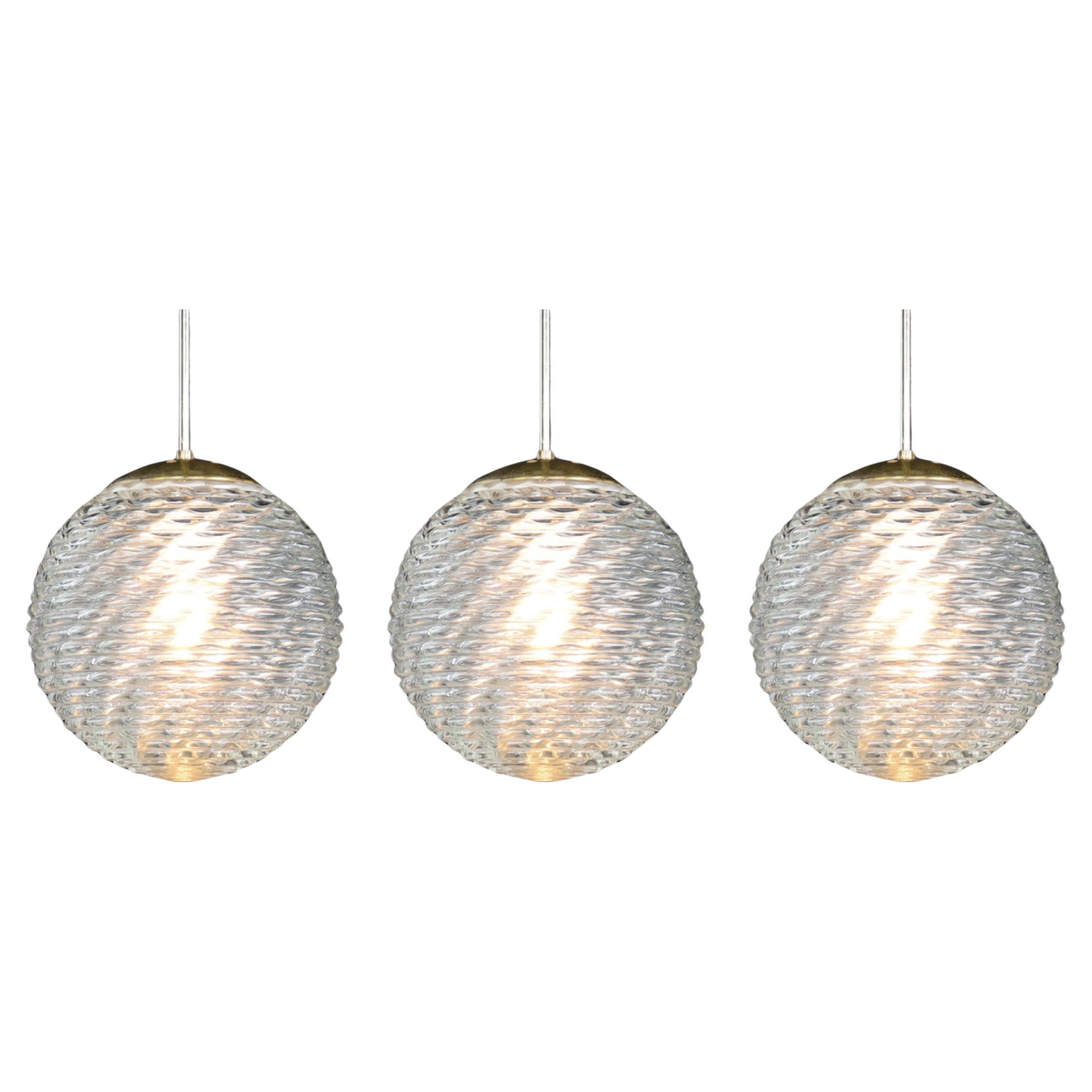 Grande set di ciondoli in ottone e vetro a motivi del Midcentury-Modern, Praga 1960