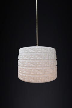 Mid-Century-Anhänger aus Opal und Messing mit FF-Logo, Tschechische Republik, 1970er Jahre