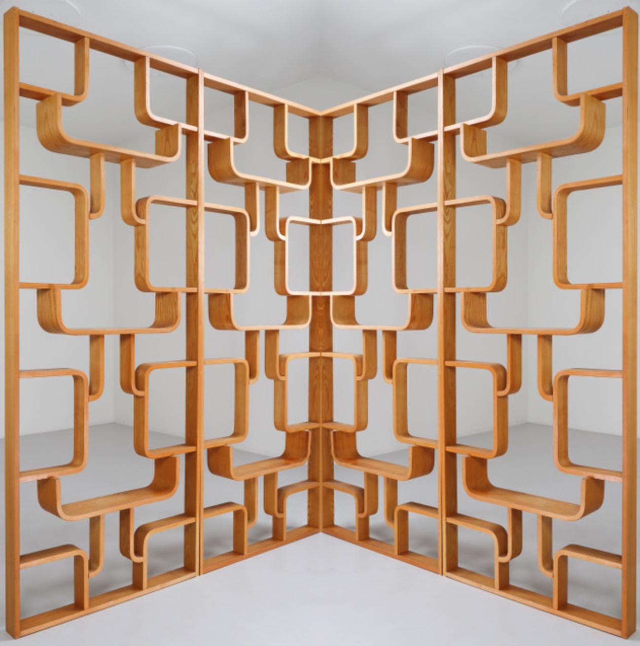 Large Set Midcentury Room Dividers in Blond Bentwood, circa 1960s 5