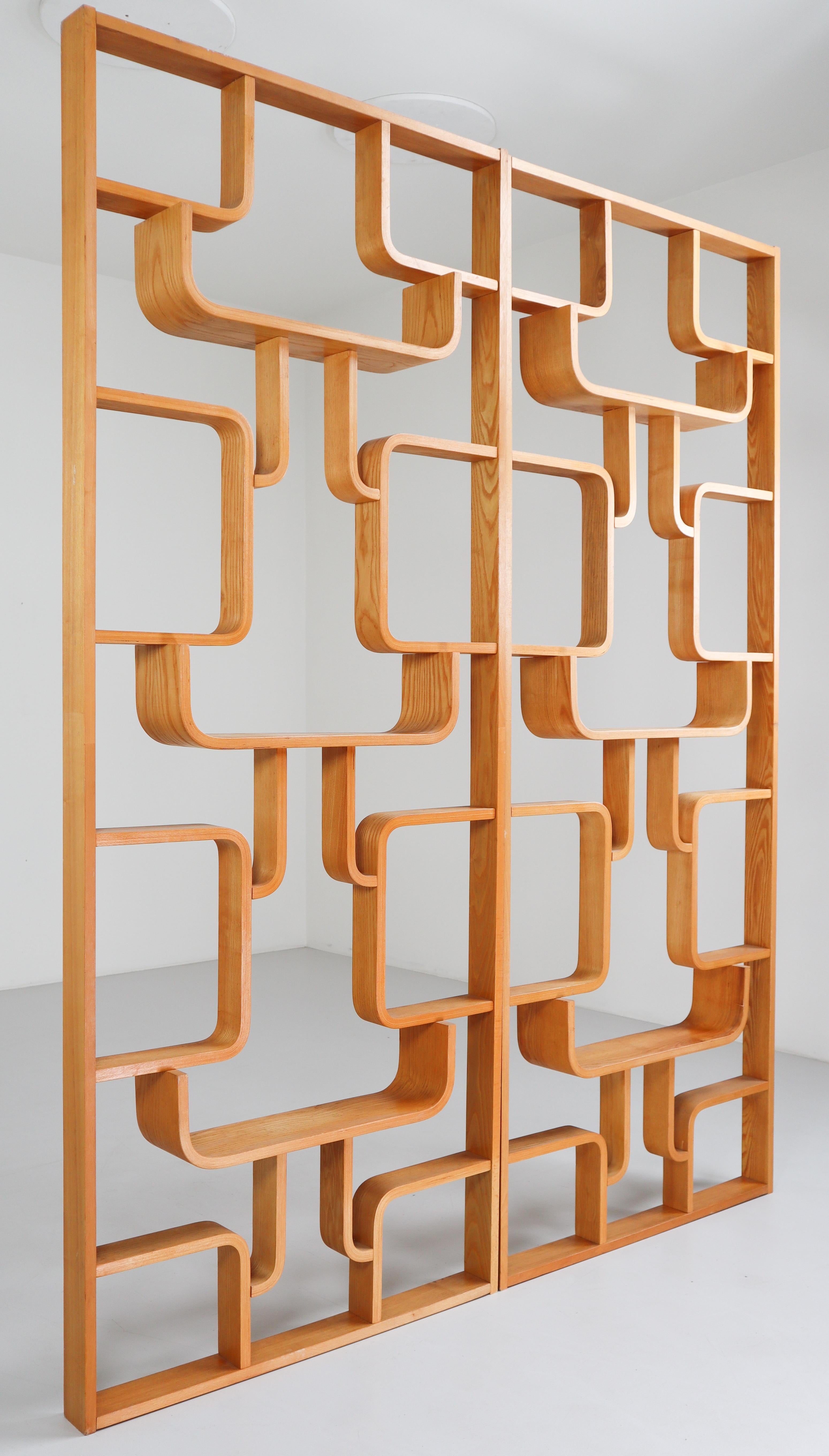 Mid-Century Modern Large Set Midcentury Room Dividers in Blond Bentwood, circa 1960s