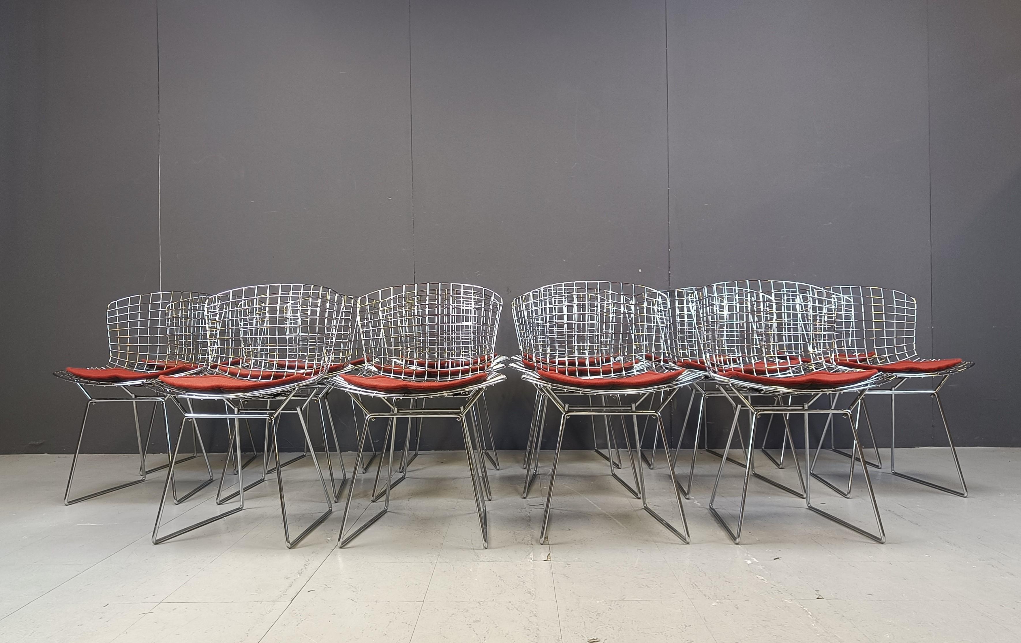 Large set of 16 Vintage Model 420 dining chair by Harry Bertoia for Knoll In Good Condition In Leuven, Vlaams Gewest