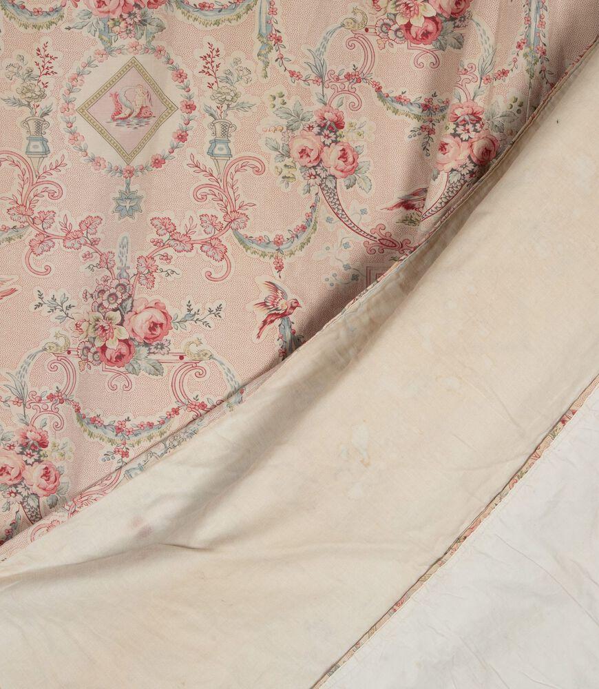 Large Set of 19th Century French Roses & Birds Linen Cotton Curtains For Sale 6