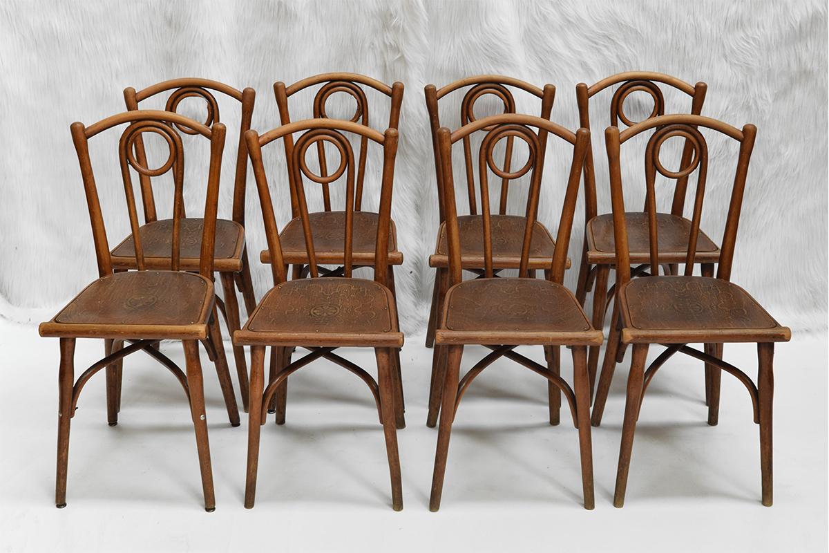 Mid-Century Modern Large Set of 22 Bistro Dining Chairs by Thonet Vienna, before 1921 For Sale