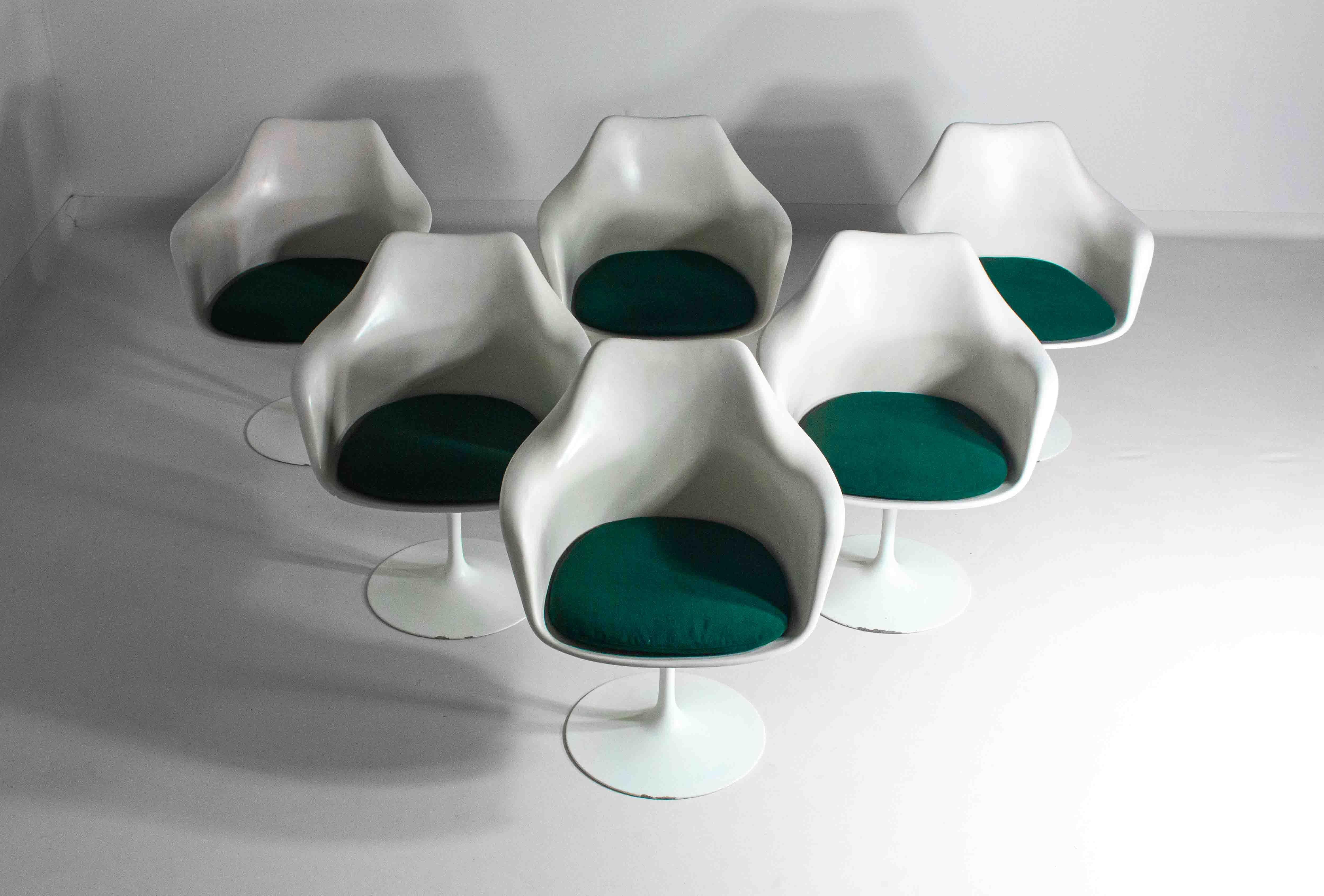 Fin du 20e siècle Grand ensemble de 8 fauteuils tulipe d'Eero Saarinen pour Knoll International, 1970 en vente