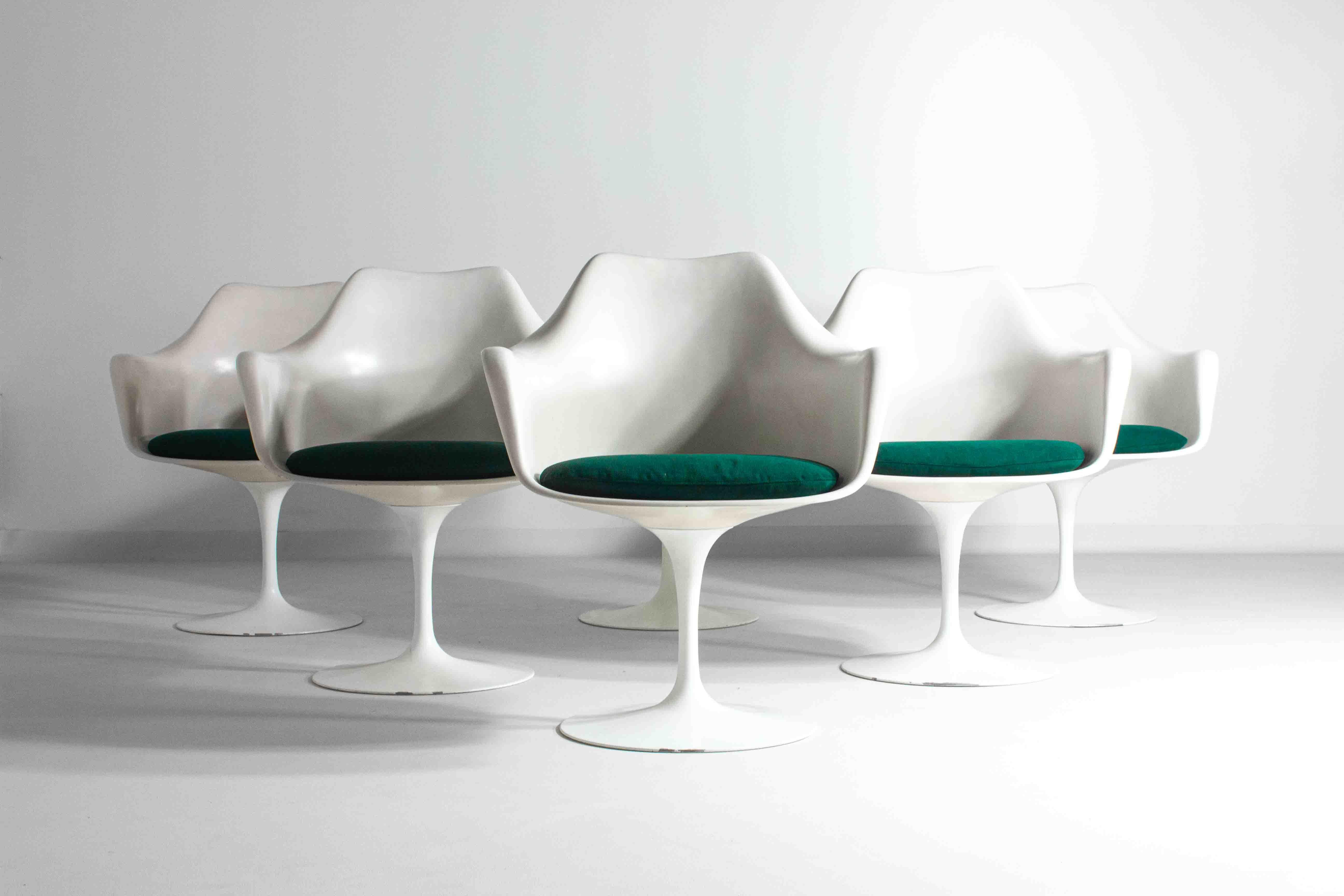 Grand ensemble de 8 fauteuils tulipe d'Eero Saarinen pour Knoll International, 1970 en vente 1