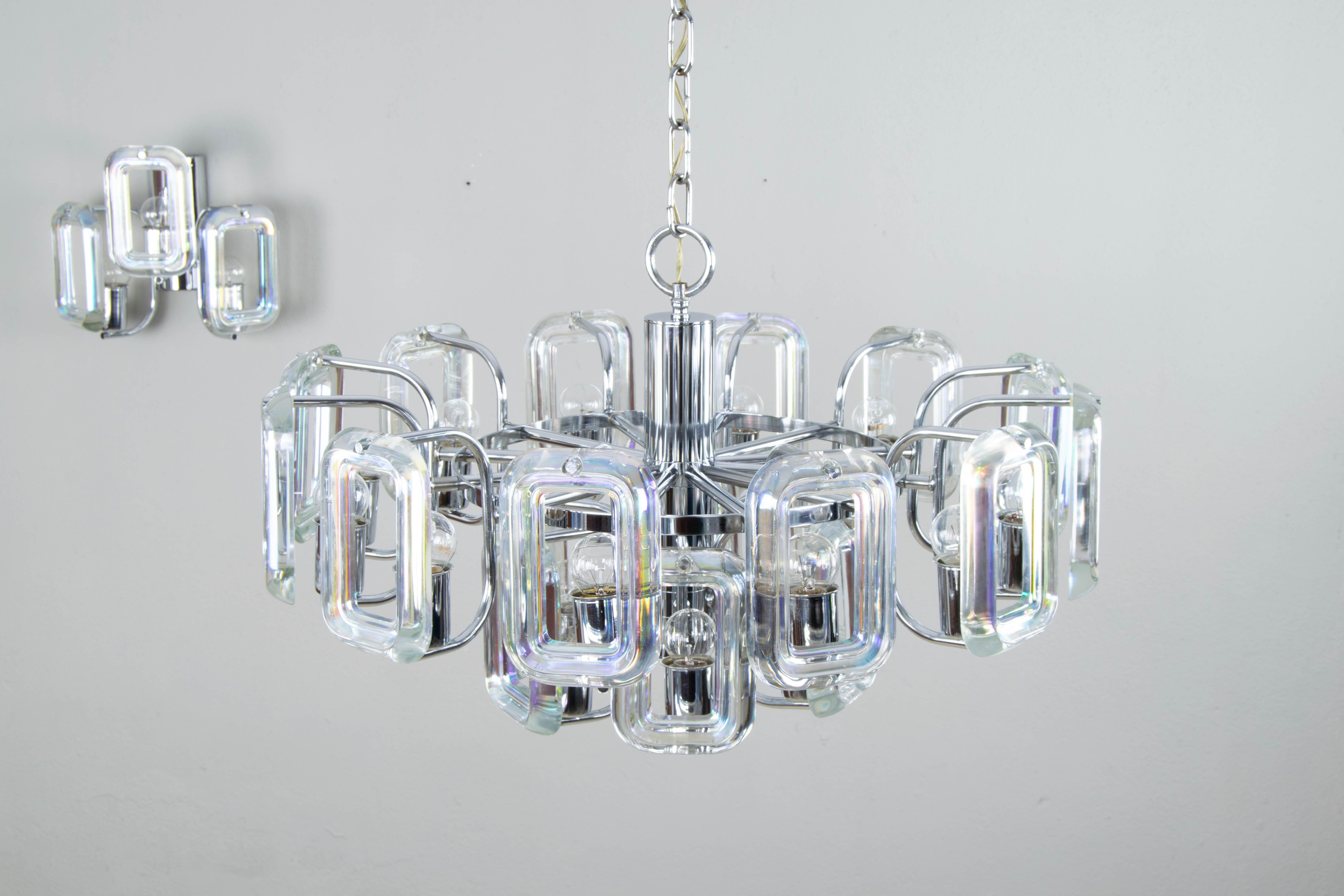 Steel Large Set of Chandelier and Sconces of Italian Modern Iridescent Glass Links