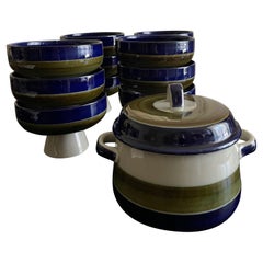 Grand ensemble de plats par Marianne Westman