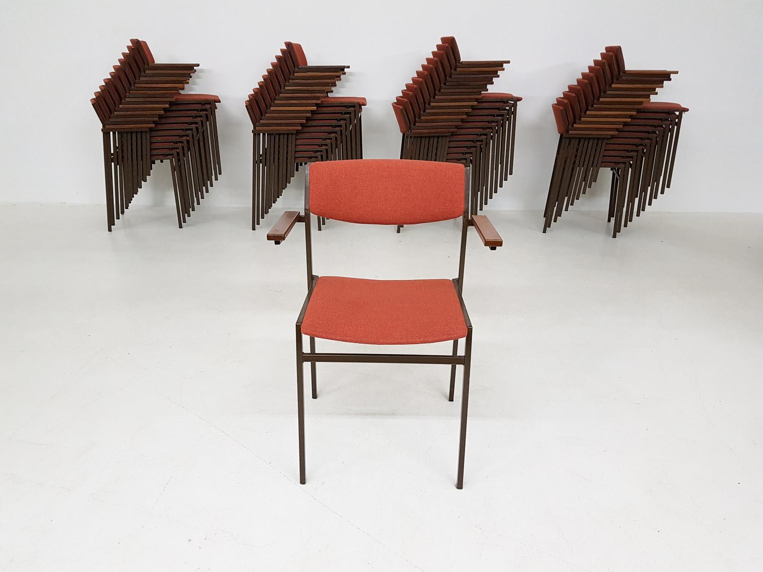 Large Set of Dutch Midcentury Dining or Stacking Chairs by Gijs Van Der Sluis In Good Condition In Amsterdam, NL