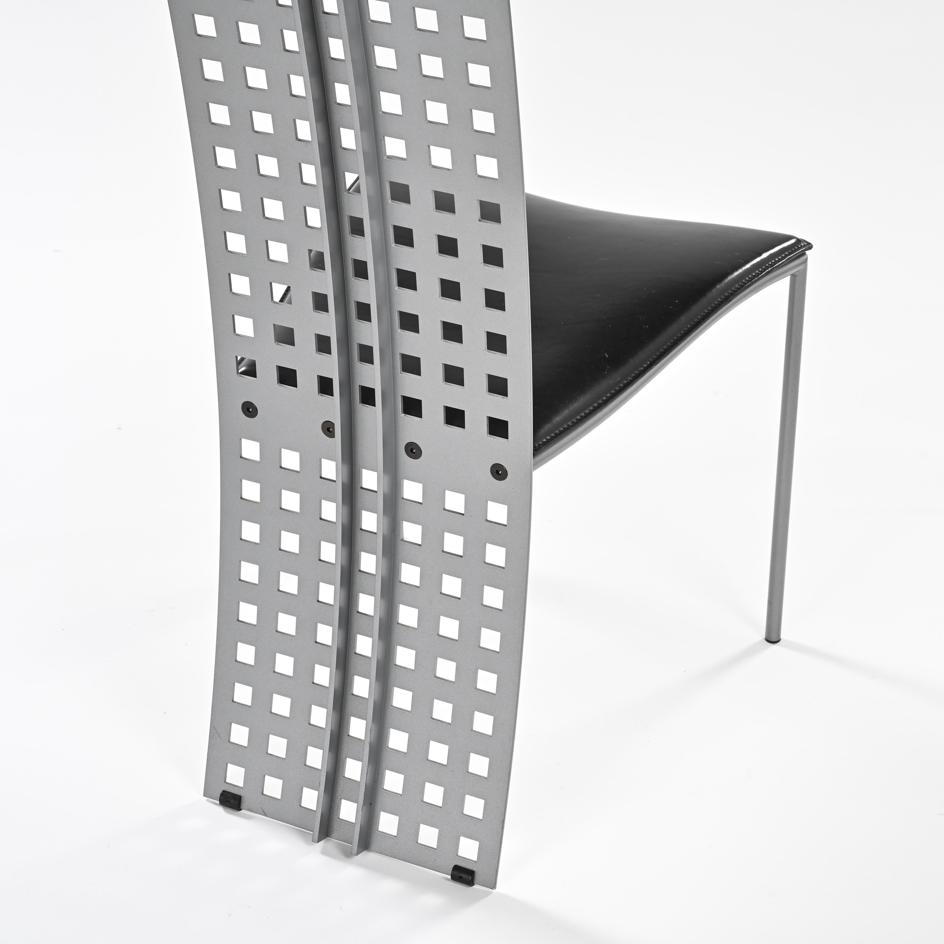 Alluminio Grande set di otto sedie di Massimo and Lella Vignelli, circa 1980 in vendita