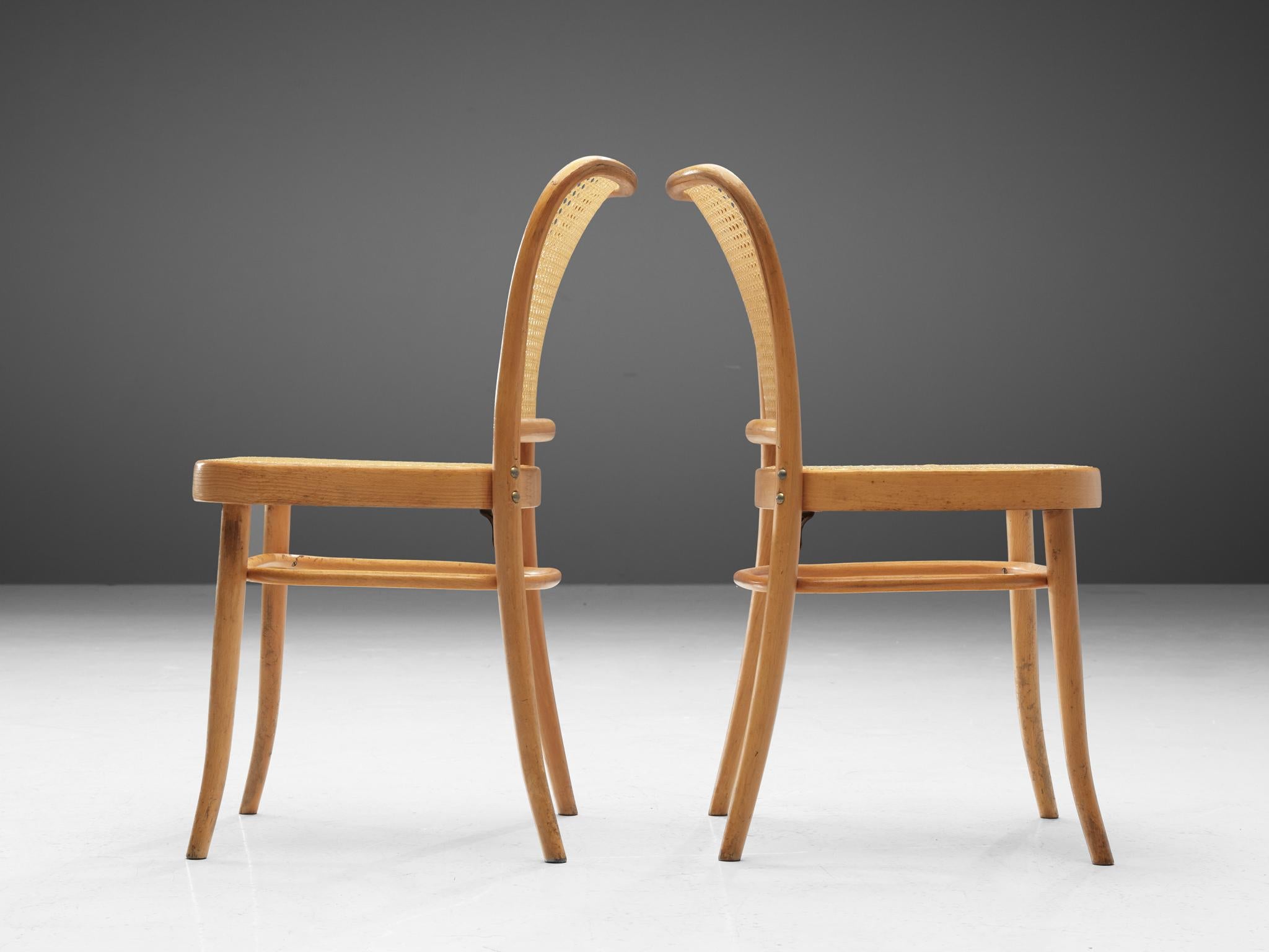 Large Set of Iconic Ton Dining Chairs In Good Condition In Waalwijk, NL