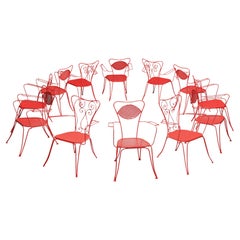 Grand ensemble de chaises de patio italiennes de différentes couleurs
