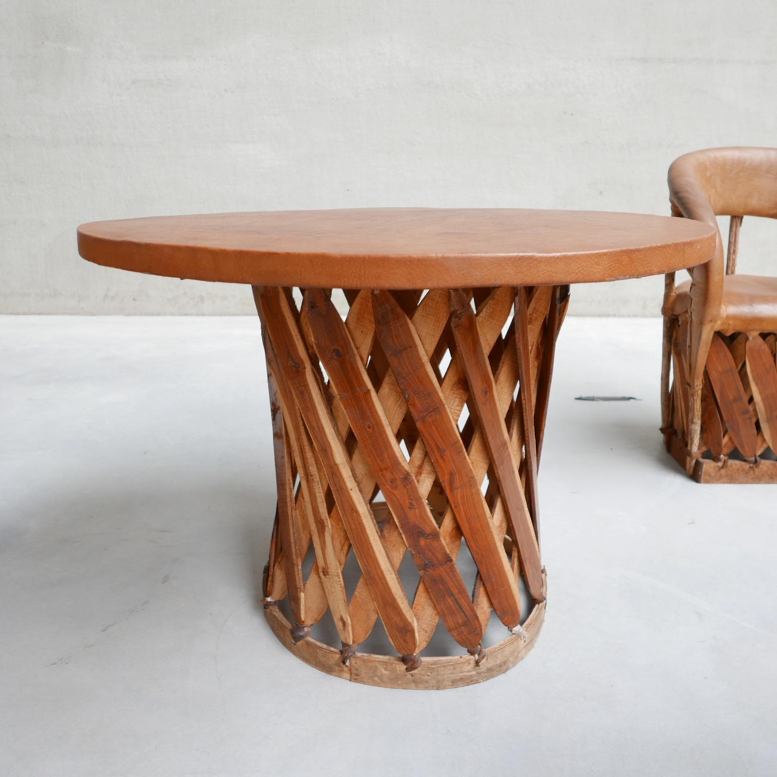 Grand ensemble de chaise de salle à manger et de table Populaire Art Populaire du milieu du siècle dernier en vente 4